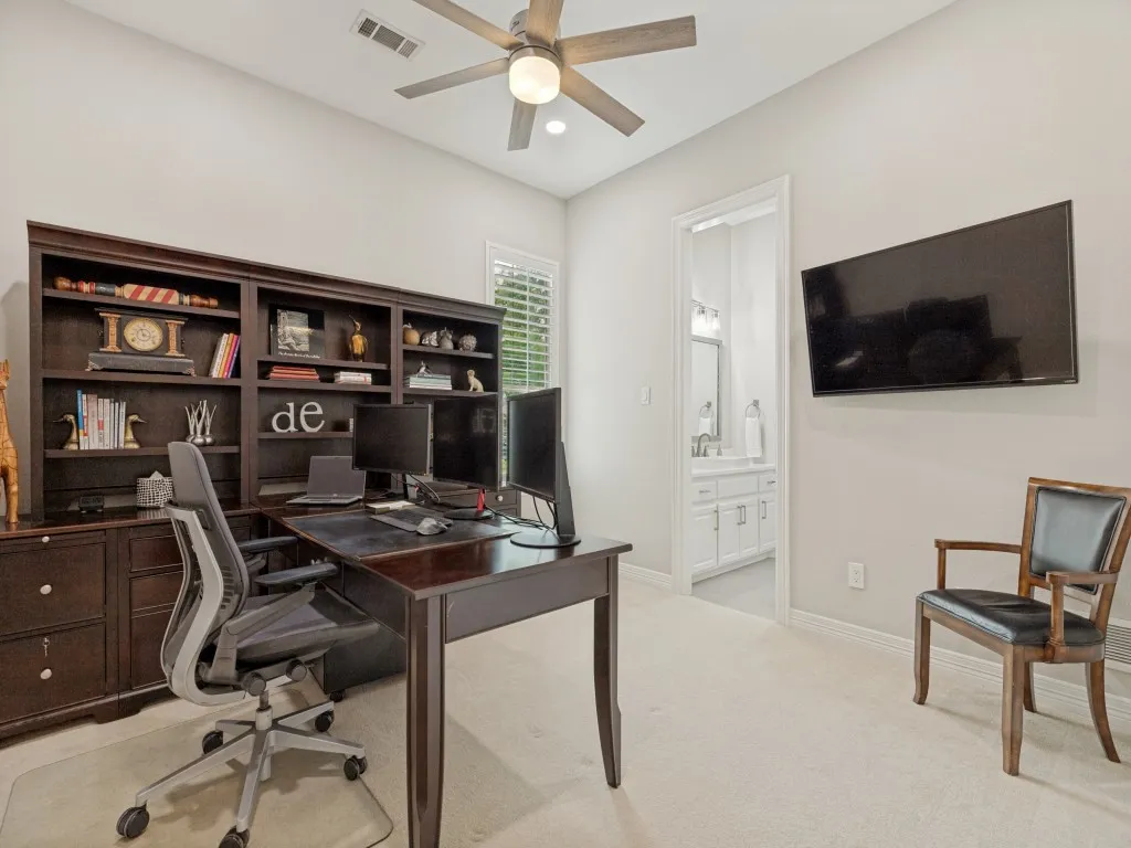 Guest bedroom or second home office.