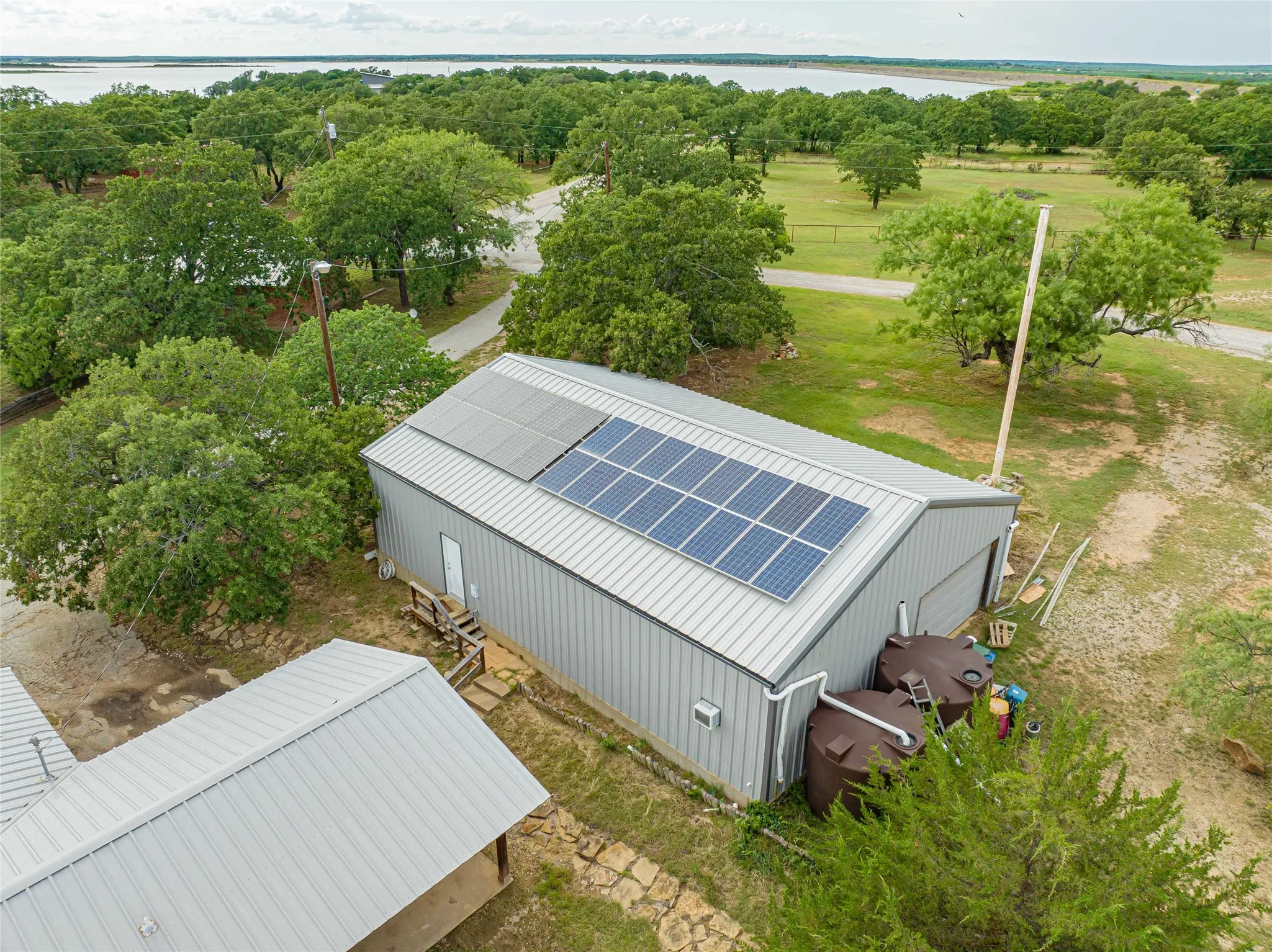 Single Family Residence For Sale in Stephens County , 3267 County Road 320, Breckenridge, Texas 76424, 3 Bedrooms, 2 Bathrooms, 2 Garage spaces, 2,040 Sqft, built in 1980, Price $449,000, mls#21259558, Real Estate Agent in Breckenridge, Homes For Sale in Stephens county, Homes For Sale in Breckenridge, Realtor in Breckenridge Texas, Real Estate Brokerage Independent Realty Texas, Luminita Cordes Realtor