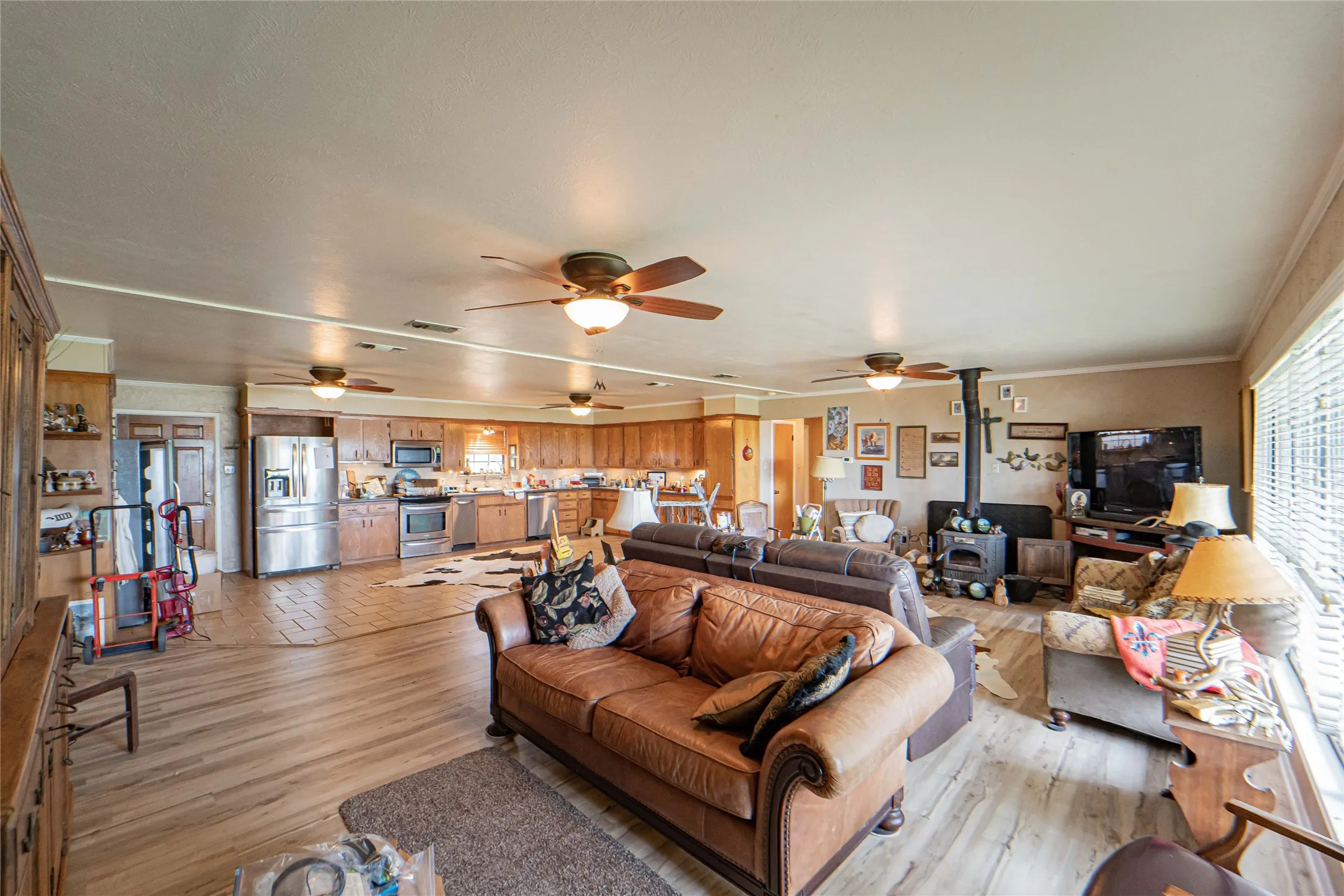 Single Family Residence For Sale in Stephens County , 3267 County Road 320, Breckenridge, Texas 76424, 3 Bedrooms, 2 Bathrooms, 2 Garage spaces, 2,040 Sqft, built in 1980, Price $449,000, mls#21259558, Real Estate Agent in Breckenridge, Homes For Sale in Stephens county, Homes For Sale in Breckenridge, Realtor in Breckenridge Texas, Real Estate Brokerage Independent Realty Texas, Luminita Cordes Realtor