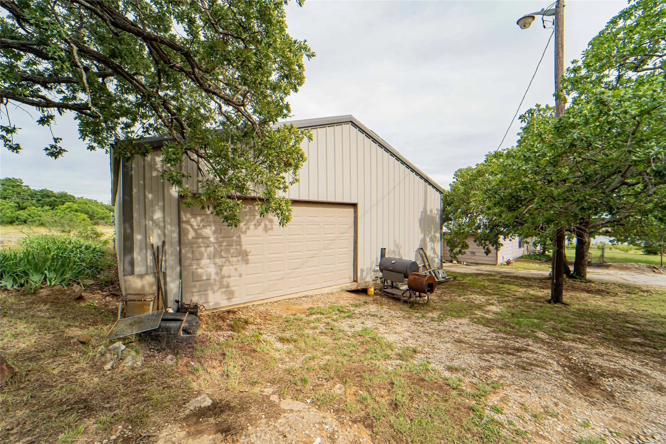 Single Family Residence For Sale in Stephens County , 3267 County Road 320, Breckenridge, Texas 76424, 3 Bedrooms, 2 Bathrooms, 2 Garage spaces, 2,040 Sqft, built in 1980, Price $449,000, mls#21259558, Real Estate Agent in Breckenridge, Homes For Sale in Stephens county, Homes For Sale in Breckenridge, Realtor in Breckenridge Texas, Real Estate Brokerage Independent Realty Texas, Luminita Cordes Realtor