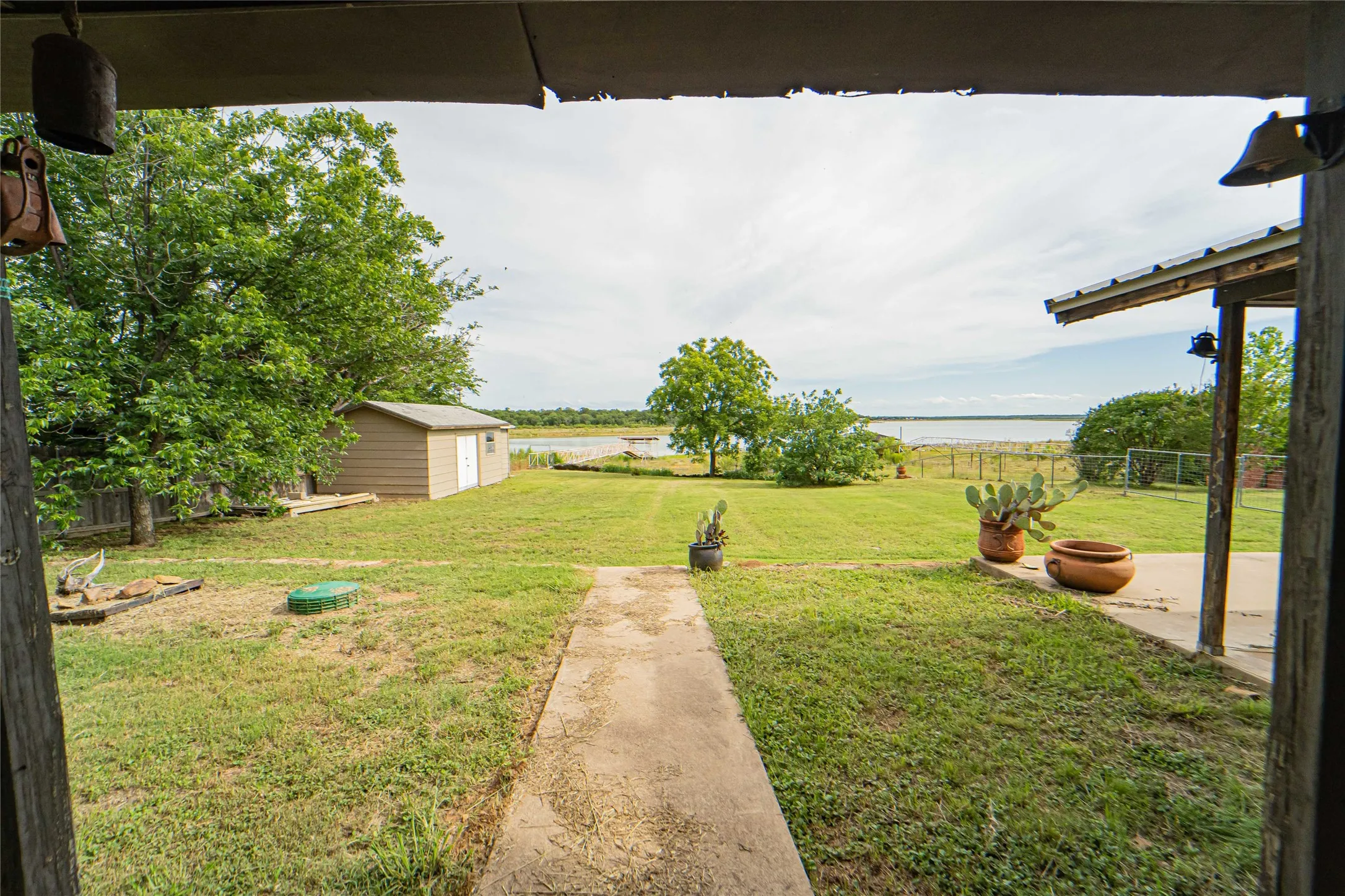 Single Family Residence For Sale in Stephens County , 3267 County Road 320, Breckenridge, Texas 76424, 3 Bedrooms, 2 Bathrooms, 2 Garage spaces, 2,040 Sqft, built in 1980, Price $449,000, mls#21259558, Real Estate Agent in Breckenridge, Homes For Sale in Stephens county, Homes For Sale in Breckenridge, Realtor in Breckenridge Texas, Real Estate Brokerage Independent Realty Texas, Luminita Cordes Realtor