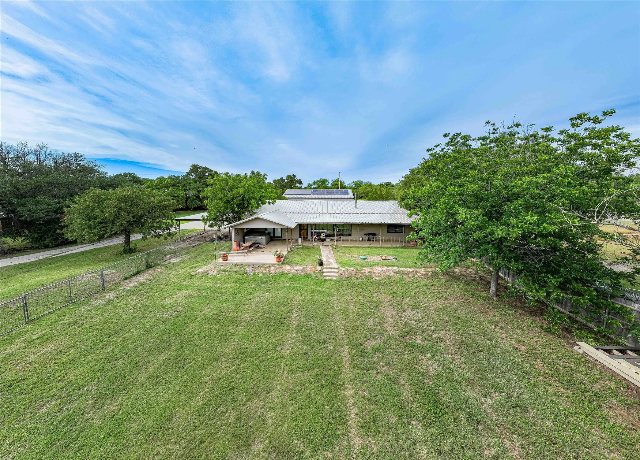 Single Family Residence For Sale in Stephens County , 3267 County Road 320, Breckenridge, Texas 76424, 3 Bedrooms, 2 Bathrooms, 2 Garage spaces, 2,040 Sqft, built in 1980, Price $449,000, mls#21259558, Real Estate Agent in Breckenridge, Homes For Sale in Stephens county, Homes For Sale in Breckenridge, Realtor in Breckenridge Texas, Real Estate Brokerage Independent Realty Texas, Luminita Cordes Realtor
