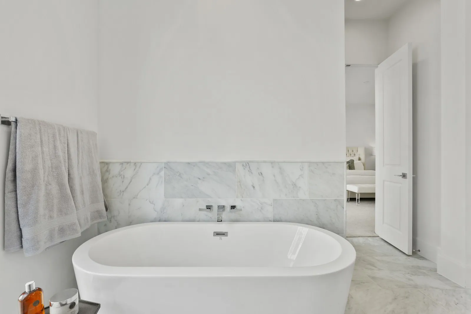 Condominium For Sale in Denton County , 5270 Town and Country Boulevard 225, Frisco, Texas 75034, 2 Bedroom, 3 Bathroom, 2 Garage spaces, 2,427 Sqft, built in 2019, mls#21269908, Real Estate Agent in Frisco, Homes For Sale in Denton county, Homes For Sale in Frisco, Realtor in Frisco Texas, Real Estate Brokerage Independent Realty Texas, Luminita Cordes Realtor