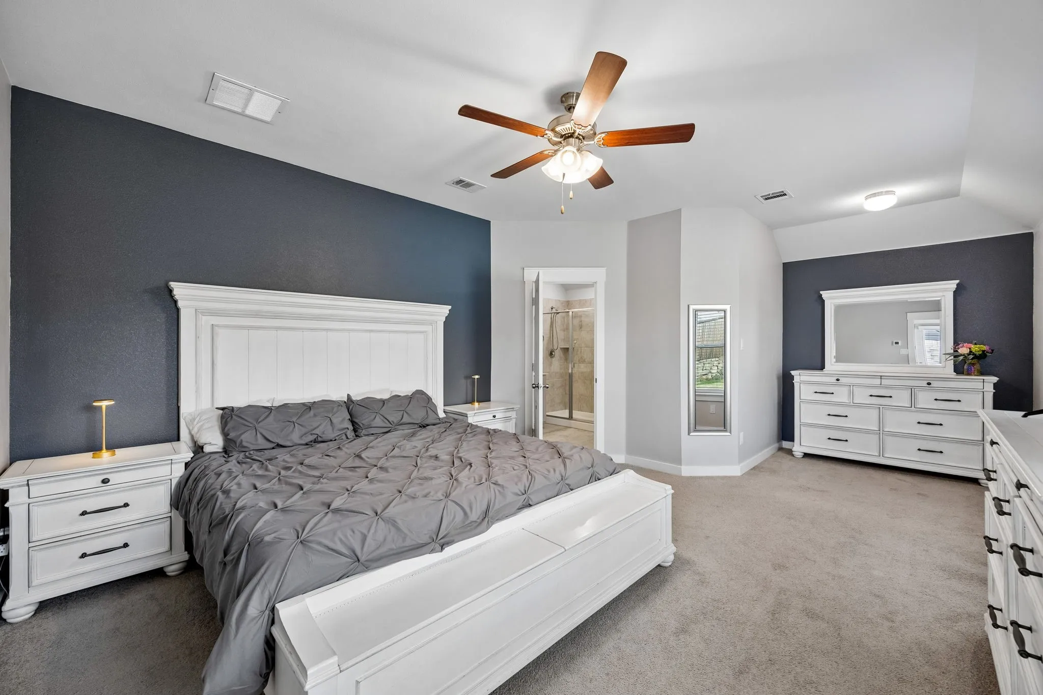 Single Family Residence For Sale in Kaufman County , 4261 Bullock Lane, Forney, Texas 75126, 5 Bedroom, 3 Bathroom, 2 Garage spaces, 2,067 Sqft, built in 2021, mls#21273577, Real Estate Agent in Forney, Homes For Sale in Kaufman county, Homes For Sale in Forney, Realtor in Forney Texas, Real Estate Brokerage Independent Realty Texas, Luminita Cordes Realtor