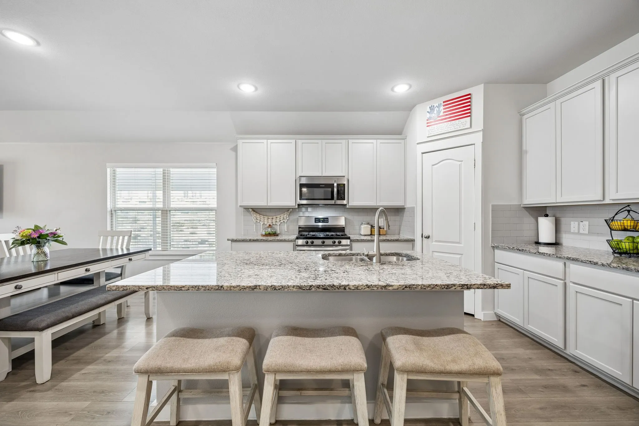 Single Family Residence For Sale in Kaufman County , 4261 Bullock Lane, Forney, Texas 75126, 5 Bedroom, 3 Bathroom, 2 Garage spaces, 2,067 Sqft, built in 2021, mls#21273577, Real Estate Agent in Forney, Homes For Sale in Kaufman county, Homes For Sale in Forney, Realtor in Forney Texas, Real Estate Brokerage Independent Realty Texas, Luminita Cordes Realtor