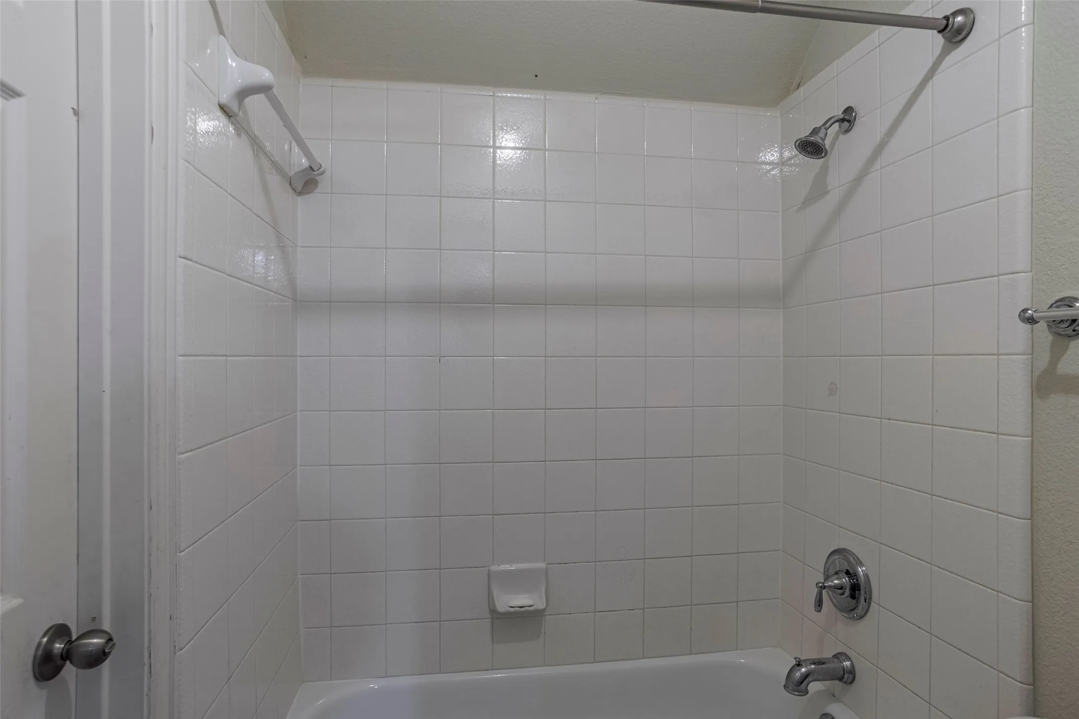 Single Family Residence For Sale in Tarrant County , 3036 Larreta, Grand Prairie, Texas 75054, 4 Bedroom, 4 Bathroom, 2 Garage spaces, 3,169 Sqft, built in 2006, mls#21275519, Real Estate Agent in Grand Prairie, Homes For Sale in Tarrant county, Homes For Sale in Grand Prairie, Realtor in Grand Prairie Texas, Real Estate Brokerage Independent Realty Texas, Luminita Cordes Realtor