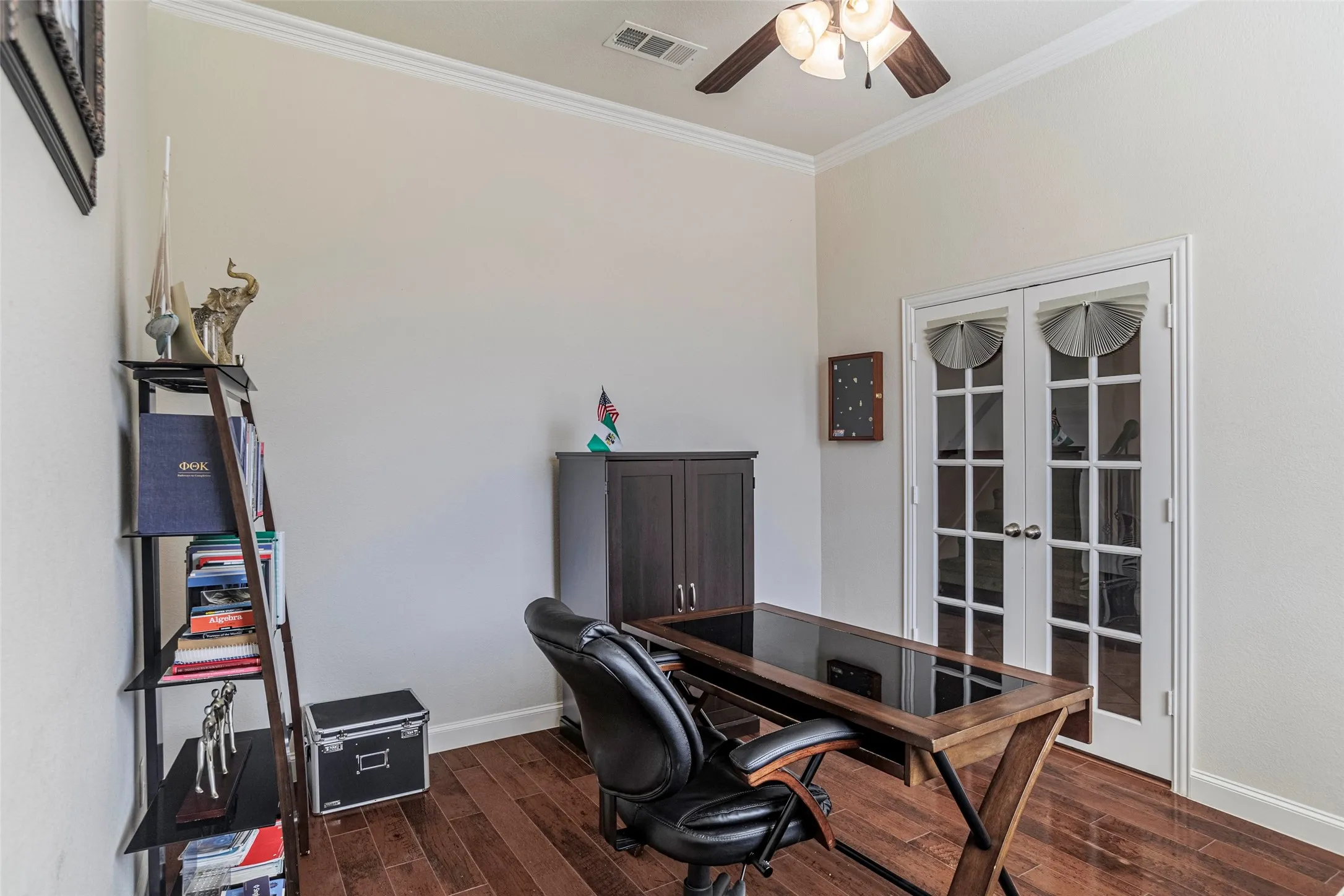 Single Family Residence For Sale in Tarrant County , 3036 Larreta, Grand Prairie, Texas 75054, 4 Bedroom, 4 Bathroom, 2 Garage spaces, 3,169 Sqft, built in 2006, mls#21275519, Real Estate Agent in Grand Prairie, Homes For Sale in Tarrant county, Homes For Sale in Grand Prairie, Realtor in Grand Prairie Texas, Real Estate Brokerage Independent Realty Texas, Luminita Cordes Realtor