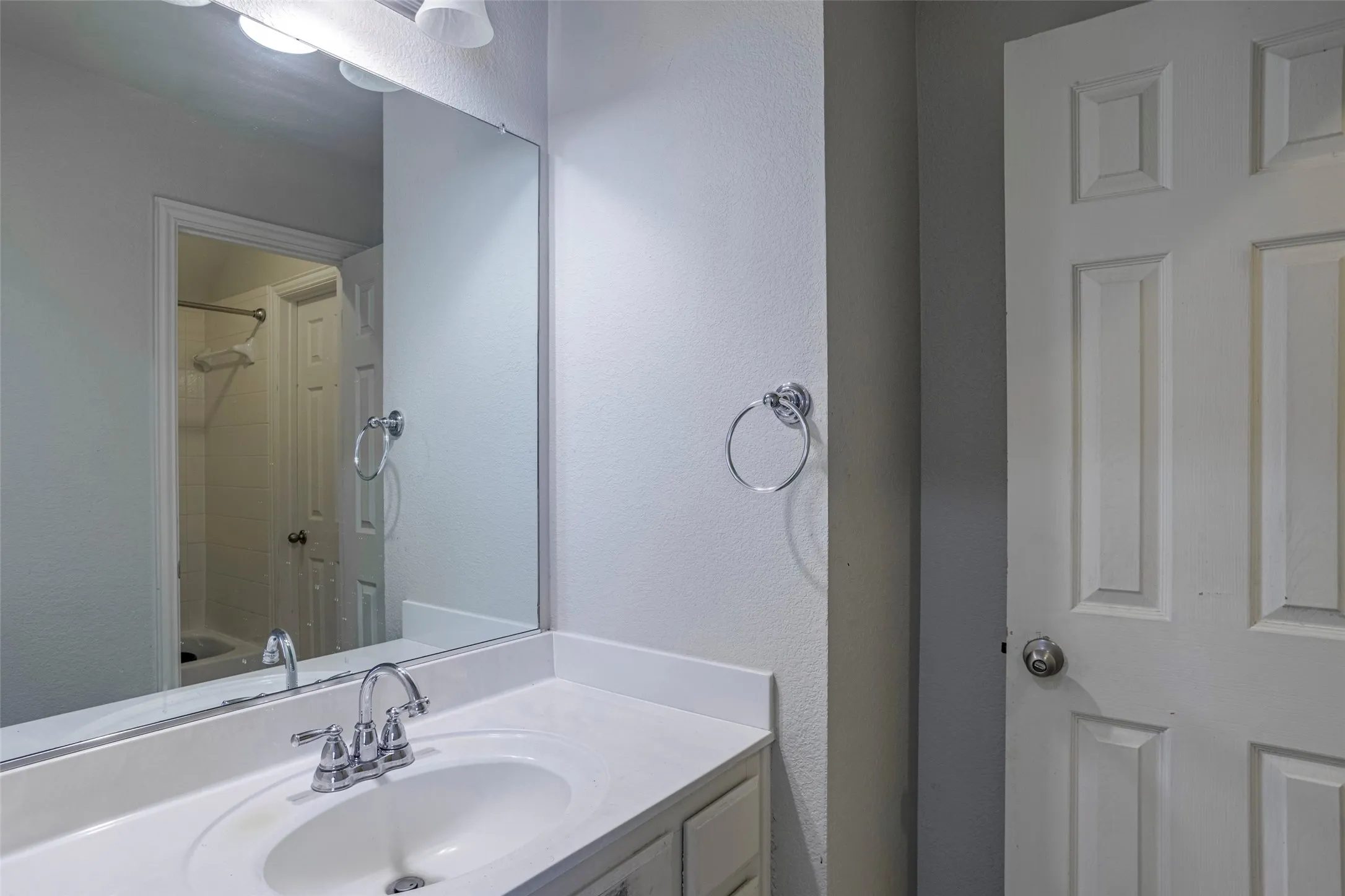 Single Family Residence For Sale in Tarrant County , 3036 Larreta, Grand Prairie, Texas 75054, 4 Bedroom, 4 Bathroom, 2 Garage spaces, 3,169 Sqft, built in 2006, mls#21275519, Real Estate Agent in Grand Prairie, Homes For Sale in Tarrant county, Homes For Sale in Grand Prairie, Realtor in Grand Prairie Texas, Real Estate Brokerage Independent Realty Texas, Luminita Cordes Realtor