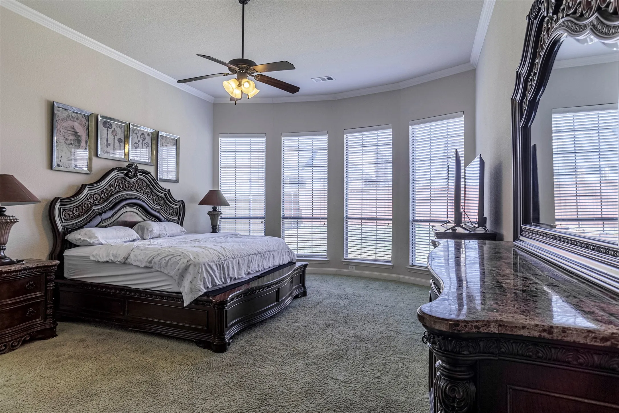 Single Family Residence For Sale in Tarrant County , 3036 Larreta, Grand Prairie, Texas 75054, 4 Bedroom, 4 Bathroom, 2 Garage spaces, 3,169 Sqft, built in 2006, mls#21275519, Real Estate Agent in Grand Prairie, Homes For Sale in Tarrant county, Homes For Sale in Grand Prairie, Realtor in Grand Prairie Texas, Real Estate Brokerage Independent Realty Texas, Luminita Cordes Realtor