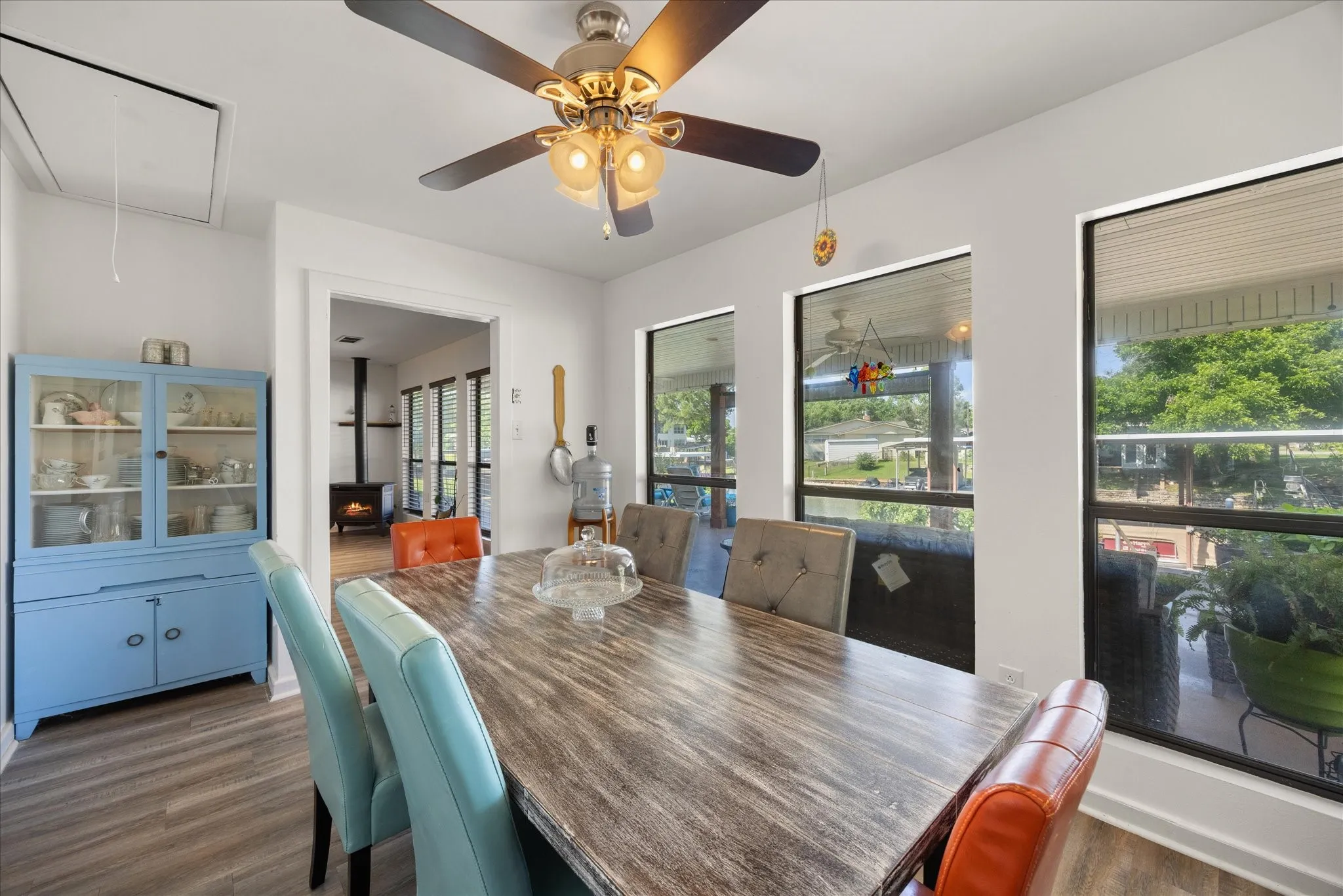 Single Family Residence For Sale in Hood County , 3712 Port Ridglea, Granbury, Texas 76049, 3 Bedroom, 3 Bathroom, 2 Garage spaces, 2,300 Sqft, built in 1976, mls#21244646, Real Estate Agent in Granbury, Homes For Sale in Hood county, Homes For Sale in Granbury, Realtor in Granbury Texas, Real Estate Brokerage Independent Realty Texas, Luminita Cordes Realtor