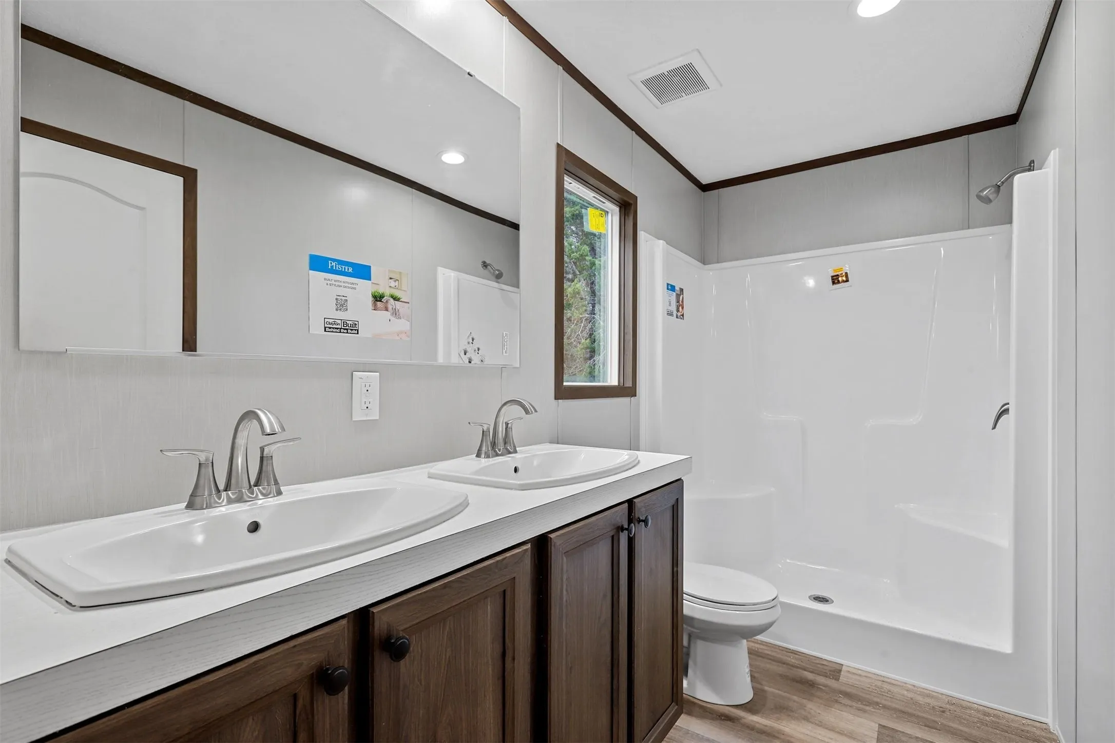 Manufactured Home For Sale in Hood County , 1107 Ridgeview Circle, Granbury, Texas 76048, 3 Bedroom, 2 Bathroom, Garage spaces, 1,056 Sqft, built in 2024, Price $160,000, mls#21274706, Real Estate Agent in Granbury, Homes For Sale in Hood county, Homes For Sale in Granbury, Realtor in Granbury Texas, Real Estate Brokerage Independent Realty Texas, Luminita Cordes Realtor