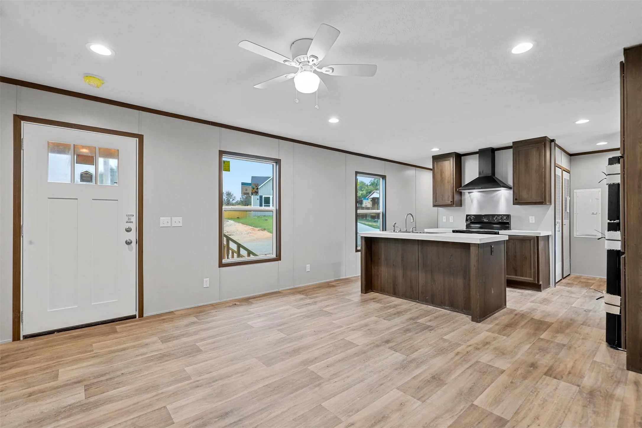 Manufactured Home For Sale in Hood County , 1107 Ridgeview Circle, Granbury, Texas 76048, 3 Bedroom, 2 Bathroom, Garage spaces, 1,056 Sqft, built in 2024, Price $160,000, mls#21274706, Real Estate Agent in Granbury, Homes For Sale in Hood county, Homes For Sale in Granbury, Realtor in Granbury Texas, Real Estate Brokerage Independent Realty Texas, Luminita Cordes Realtor