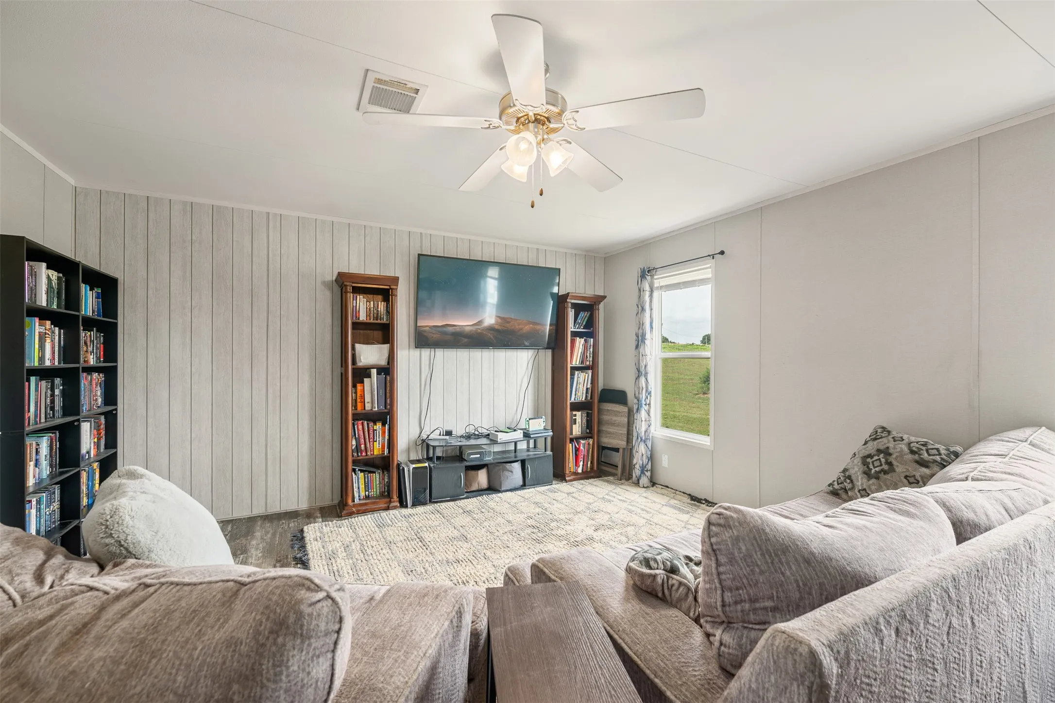 Manufactured Home For Sale in Wise County , 141 Kid Road, Boyd, Texas 76023, 4 Bedrooms, 2 Bathrooms, 2 Garage spaces, 2,176 Sqft, built in 2023, Price $425,000, mls#21168116, Real Estate Agent in Boyd, Homes For Sale in Wise county, Homes For Sale in Boyd, Realtor in Boyd Texas, Real Estate Brokerage Independent Realty Texas, Luminita Cordes Realtor