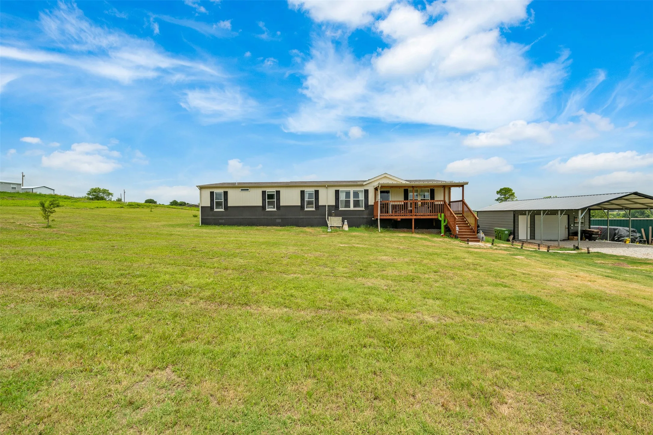 Manufactured Home For Sale in Wise County , 141 Kid Road, Boyd, Texas 76023, 4 Bedrooms, 2 Bathrooms, 2 Garage spaces, 2,176 Sqft, built in 2023, Price $425,000, mls#21168116, Real Estate Agent in Boyd, Homes For Sale in Wise county, Homes For Sale in Boyd, Realtor in Boyd Texas, Real Estate Brokerage Independent Realty Texas, Luminita Cordes Realtor