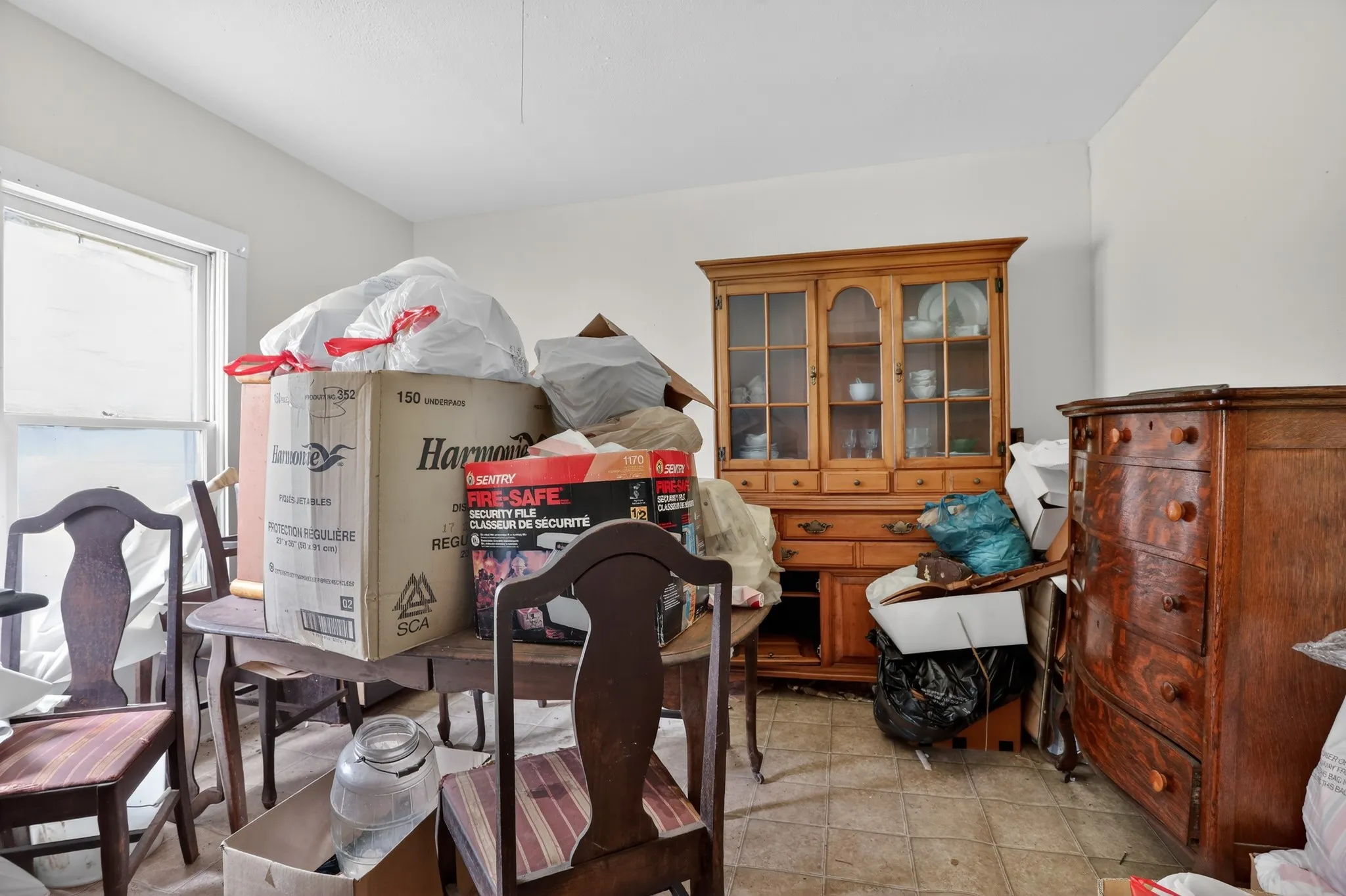 Single Family Residence For Sale in Anderson County , 911 W Reagan Street, Palestine, Texas 75801, 3 Bedroom, 1 Bathroom, Garage spaces, 1,596 Sqft, built in 1950, mls#21276243, Real Estate Agent in Palestine, Homes For Sale in Anderson county, Homes For Sale in Palestine, Realtor in Palestine Texas, Real Estate Brokerage Independent Realty Texas, Luminita Cordes Realtor