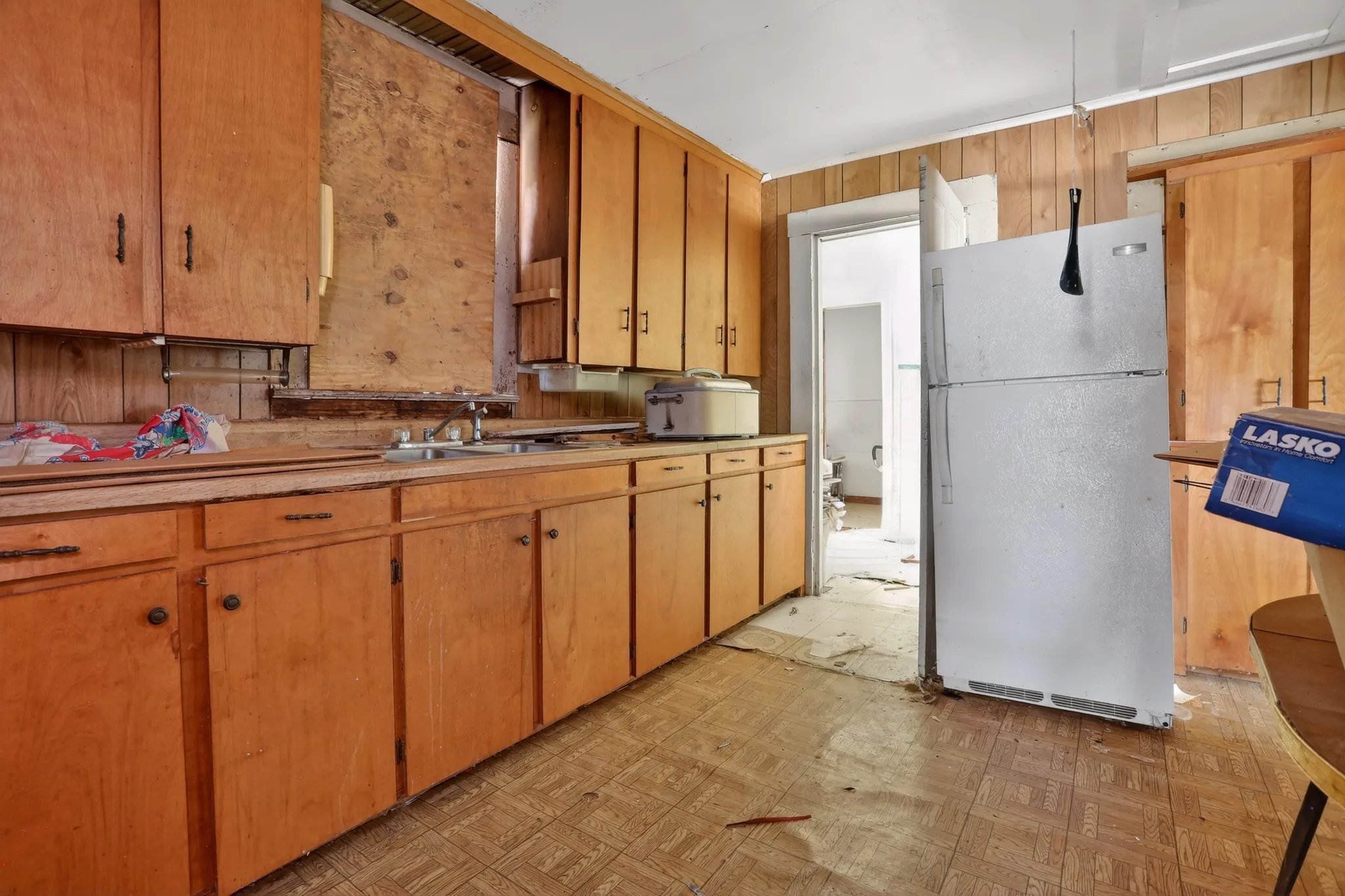 Single Family Residence For Sale in Anderson County , 911 W Reagan Street, Palestine, Texas 75801, 3 Bedroom, 1 Bathroom, Garage spaces, 1,596 Sqft, built in 1950, mls#21276243, Real Estate Agent in Palestine, Homes For Sale in Anderson county, Homes For Sale in Palestine, Realtor in Palestine Texas, Real Estate Brokerage Independent Realty Texas, Luminita Cordes Realtor