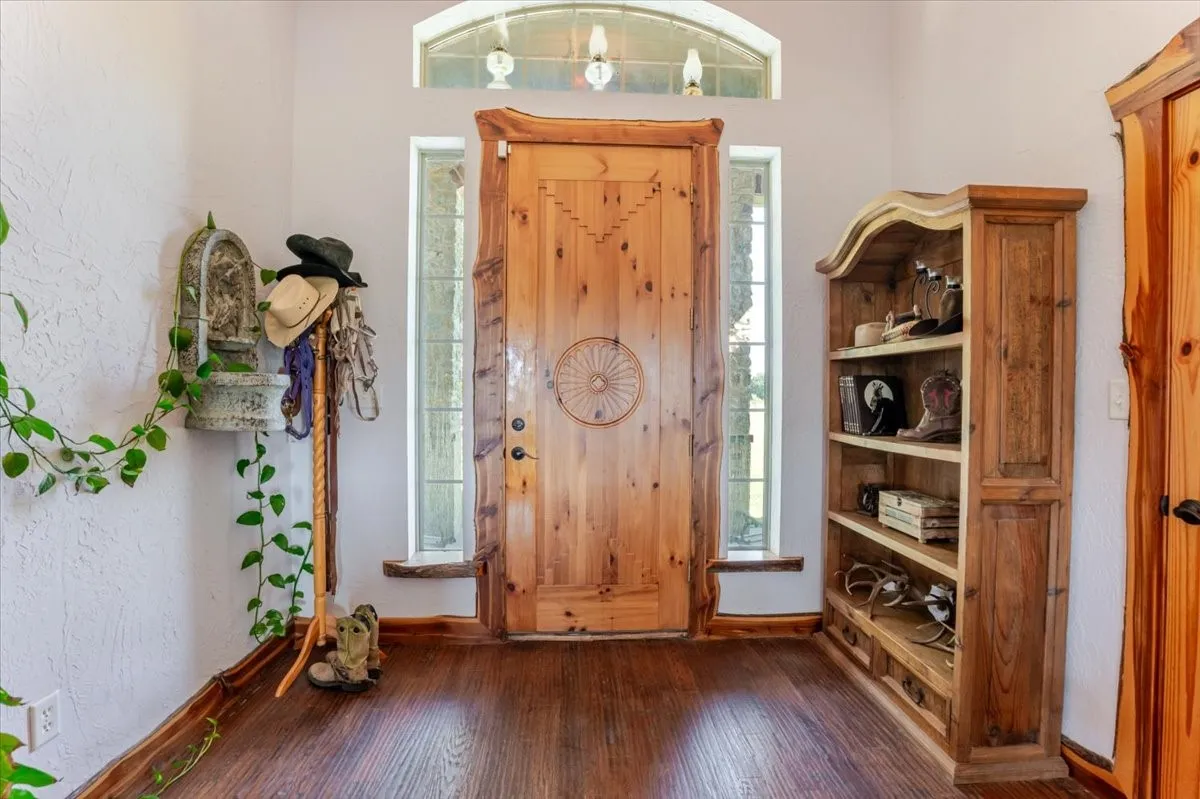 Single Family Residence For Sale in Wise County , 6721 FM 1810, Chico, Texas 76431, 3 Bedrooms, 2 Bathrooms, Garage spaces, 2,900 Sqft, built in 2007, Price $675,000, mls#21276246, Real Estate Agent in Chico, Homes For Sale in Wise county, Homes For Sale in Chico, Realtor in Chico Texas, Real Estate Brokerage Independent Realty Texas, Luminita Cordes Realtor