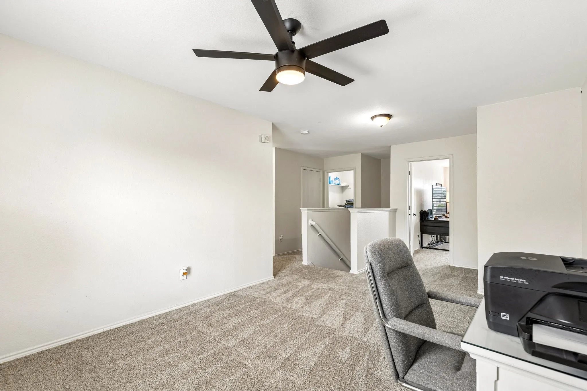 Single Family Residence For Sale in Tarrant County , 7013 Lindentree Lane, Fort Worth, Texas 76137, 3 Bedroom, 3 Bathroom, 2 Garage spaces, 2,208 Sqft, built in 2003, mls#21257972, Real Estate Agent in Fort Worth, Homes For Sale in Tarrant county, Homes For Sale in Fort Worth, Realtor in Fort Worth Texas, Real Estate Brokerage Independent Realty Texas, Luminita Cordes Realtor