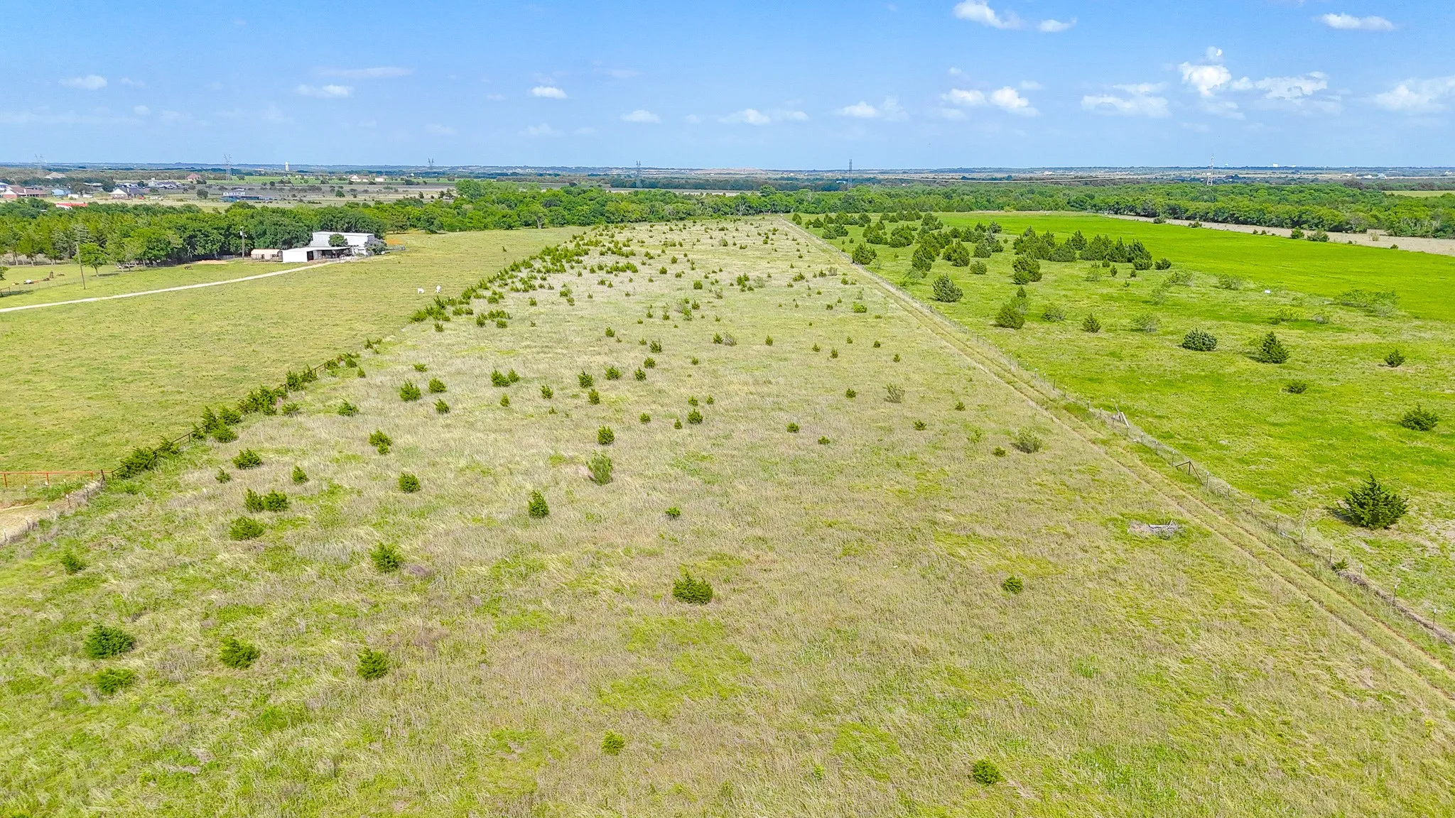 Mobile Home For Sale in Ellis County , 1612 Wilson Road, Waxahachie, Texas 75165, 3 Bedrooms, 2 Bathrooms, Garage spaces, 1,120 Sqft, built in 1997, Price $498,000, mls#21274267, Real Estate Agent in Waxahachie, Homes For Sale in Ellis county, Homes For Sale in Waxahachie, Realtor in Waxahachie Texas, Real Estate Brokerage Independent Realty Texas, Luminita Cordes Realtor