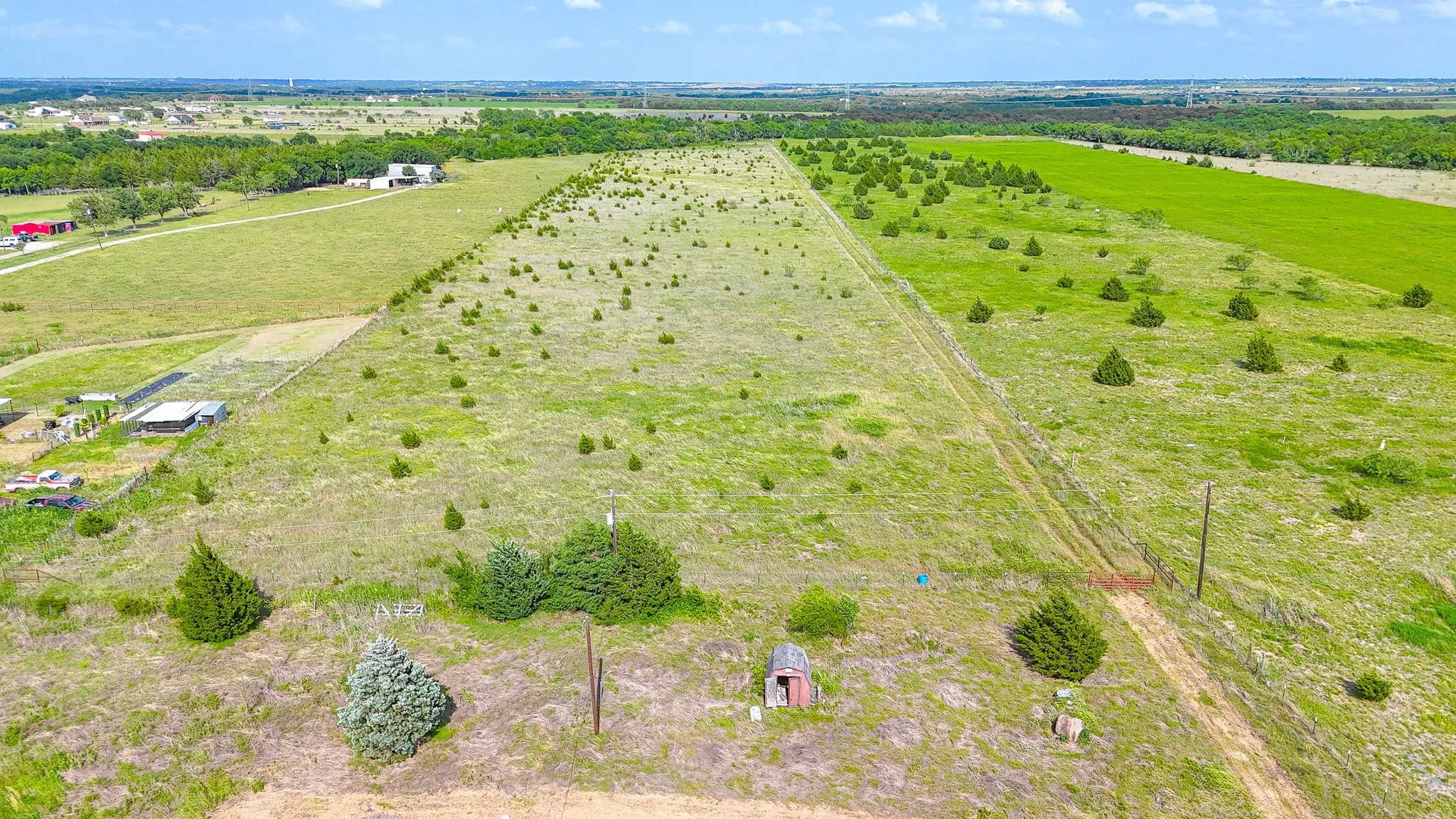 Mobile Home For Sale in Ellis County , 1612 Wilson Road, Waxahachie, Texas 75165, 3 Bedrooms, 2 Bathrooms, Garage spaces, 1,120 Sqft, built in 1997, Price $498,000, mls#21274267, Real Estate Agent in Waxahachie, Homes For Sale in Ellis county, Homes For Sale in Waxahachie, Realtor in Waxahachie Texas, Real Estate Brokerage Independent Realty Texas, Luminita Cordes Realtor
