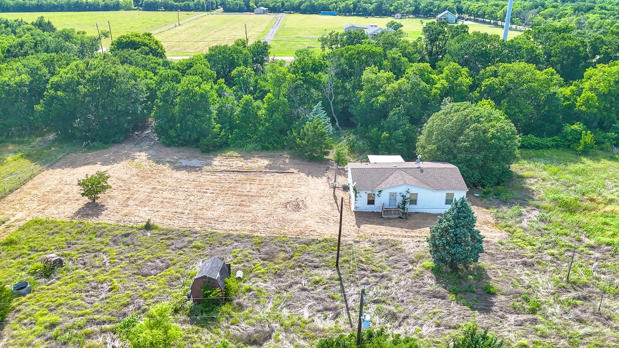 Mobile Home For Sale in Ellis County , 1612 Wilson Road, Waxahachie, Texas 75165, 3 Bedrooms, 2 Bathrooms, Garage spaces, 1,120 Sqft, built in 1997, Price $498,000, mls#21274267, Real Estate Agent in Waxahachie, Homes For Sale in Ellis county, Homes For Sale in Waxahachie, Realtor in Waxahachie Texas, Real Estate Brokerage Independent Realty Texas, Luminita Cordes Realtor