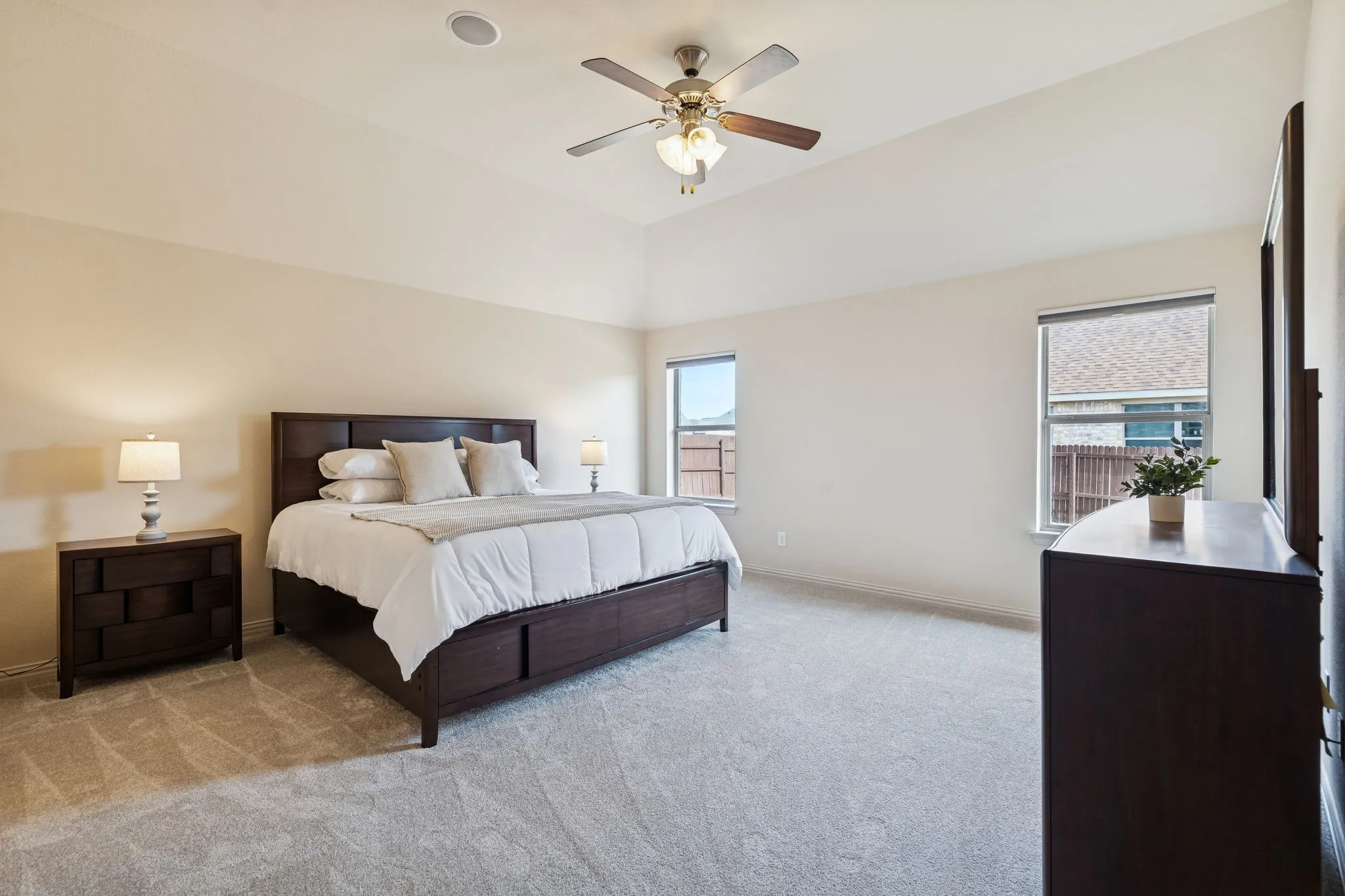 Single Family Residence For Sale in Denton County , 1517 Martin Creek Drive, Little Elm, Texas 75068, 3 Bedroom, 3 Bathroom, 2 Garage spaces, 2,470 Sqft, built in 2013, mls#21276319, Real Estate Agent in Little Elm, Homes For Sale in Denton county, Homes For Sale in Little Elm, Realtor in Little Elm Texas, Real Estate Brokerage Independent Realty Texas, Luminita Cordes Realtor