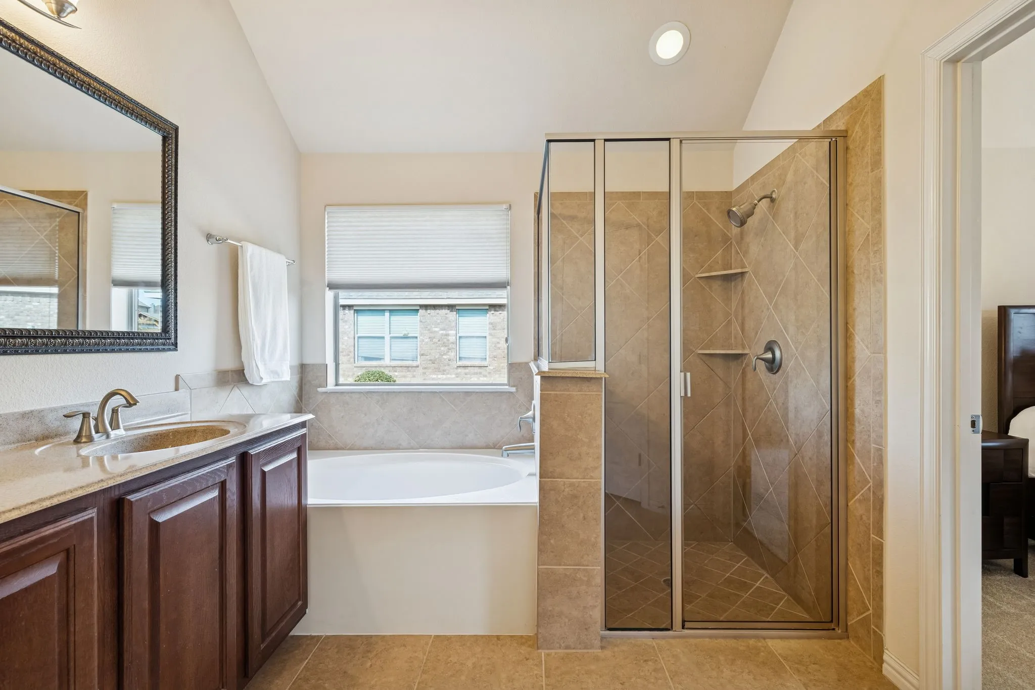 Single Family Residence For Sale in Denton County , 1517 Martin Creek Drive, Little Elm, Texas 75068, 3 Bedroom, 3 Bathroom, 2 Garage spaces, 2,470 Sqft, built in 2013, mls#21276319, Real Estate Agent in Little Elm, Homes For Sale in Denton county, Homes For Sale in Little Elm, Realtor in Little Elm Texas, Real Estate Brokerage Independent Realty Texas, Luminita Cordes Realtor