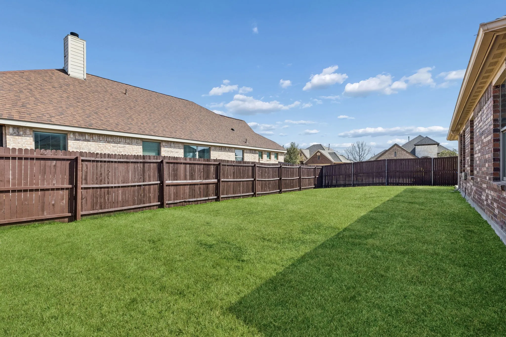 Single Family Residence For Sale in Denton County , 1517 Martin Creek Drive, Little Elm, Texas 75068, 3 Bedroom, 3 Bathroom, 2 Garage spaces, 2,470 Sqft, built in 2013, mls#21276319, Real Estate Agent in Little Elm, Homes For Sale in Denton county, Homes For Sale in Little Elm, Realtor in Little Elm Texas, Real Estate Brokerage Independent Realty Texas, Luminita Cordes Realtor