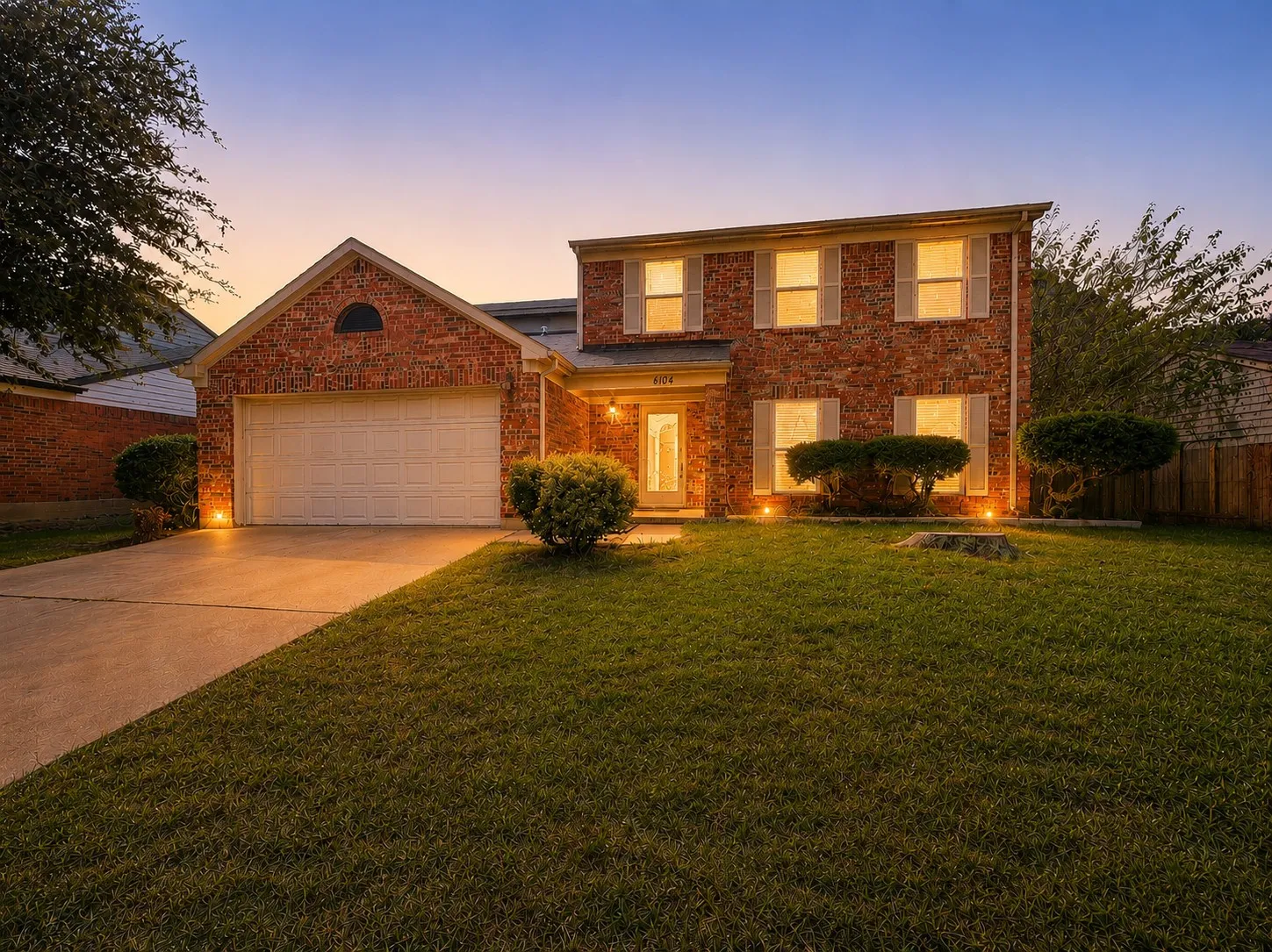 Single Family Residence For Sale in Tarrant County , 6104 Bay Hill, Arlington, Texas 76018, 4 Bedroom, 3 Bathroom, 2 Garage spaces, 2,132 Sqft, built in 1987, mls#21276362, Real Estate Agent in Arlington, Homes For Sale in Tarrant county, Homes For Sale in Arlington, Realtor in Arlington Texas, Real Estate Brokerage Independent Realty Texas, Luminita Cordes Realtor