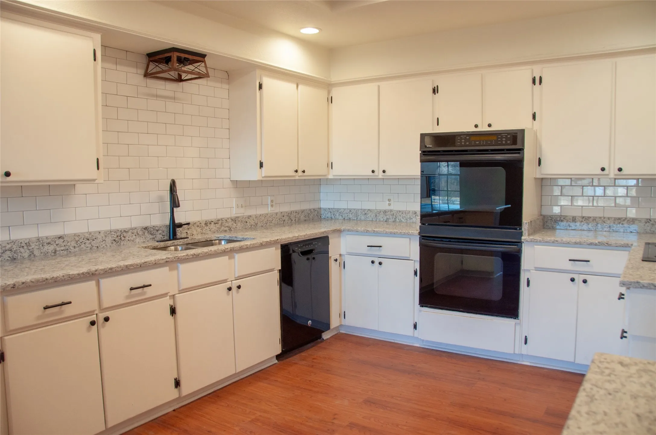 Single Family Residence For Sale in Hunt County , 3104 Canton Street, Greenville, Texas 75402, 3 Bedrooms, 2 Bathrooms, 2 Garage spaces, 1,736 Sqft, built in 1992, Price $299,000, mls#21261642, Real Estate Agent in Greenville, Homes For Sale in Hunt county, Homes For Sale in Greenville, Realtor in Greenville Texas, Real Estate Brokerage Independent Realty Texas, Luminita Cordes Realtor