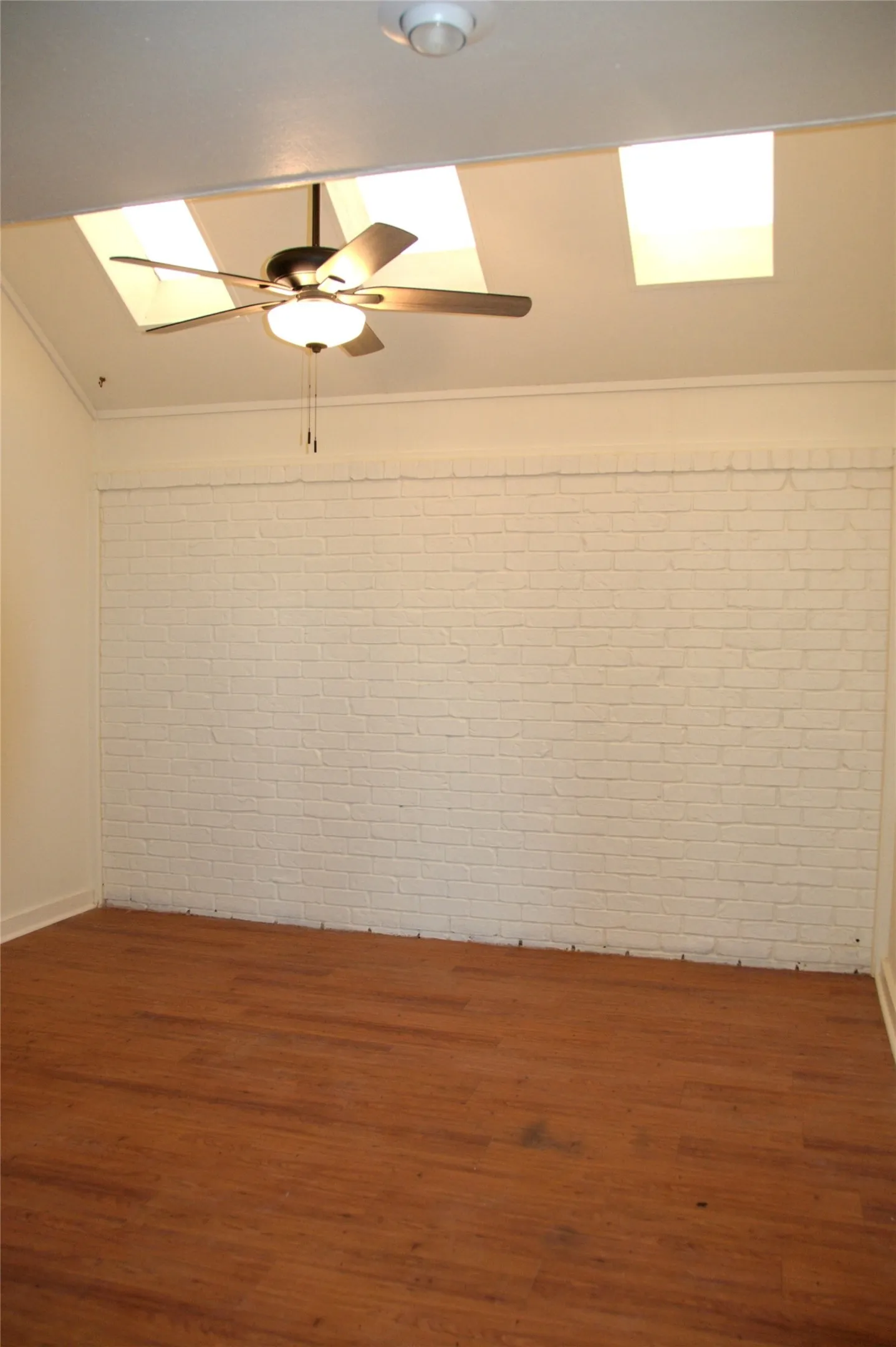 Single Family Residence For Sale in Hunt County , 3104 Canton Street, Greenville, Texas 75402, 3 Bedrooms, 2 Bathrooms, 2 Garage spaces, 1,736 Sqft, built in 1992, Price $299,000, mls#21261642, Real Estate Agent in Greenville, Homes For Sale in Hunt county, Homes For Sale in Greenville, Realtor in Greenville Texas, Real Estate Brokerage Independent Realty Texas, Luminita Cordes Realtor