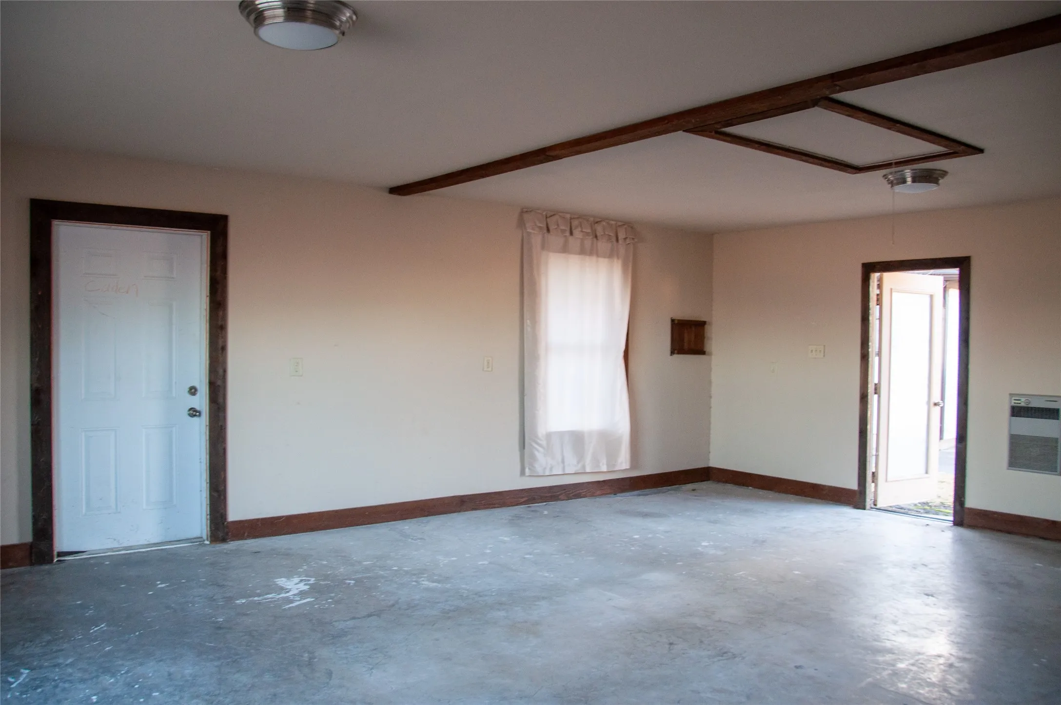 Detached building