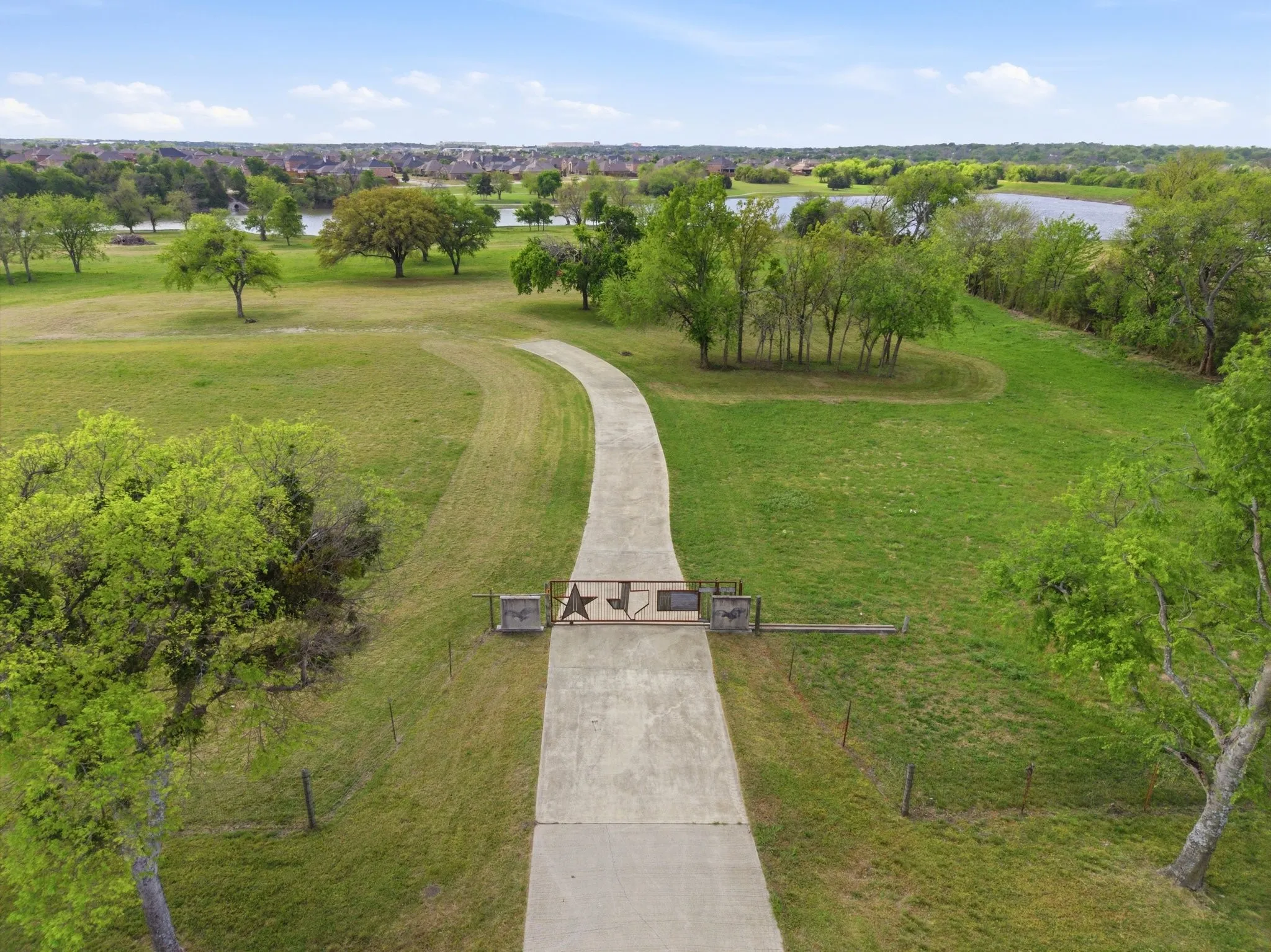 Unimproved Land For Sale in Rockwall County , Lot 1 Hance Trail, Rockwall, Texas 75087, 0, 0, Garage spaces, 0 Sqft, built in 0, Price $795,000, mls#21276342, Real Estate Agent in Rockwall, Homes For Sale in Rockwall county, Homes For Sale in Rockwall, Realtor in Rockwall Texas, Real Estate Brokerage Independent Realty Texas, Luminita Cordes Realtor