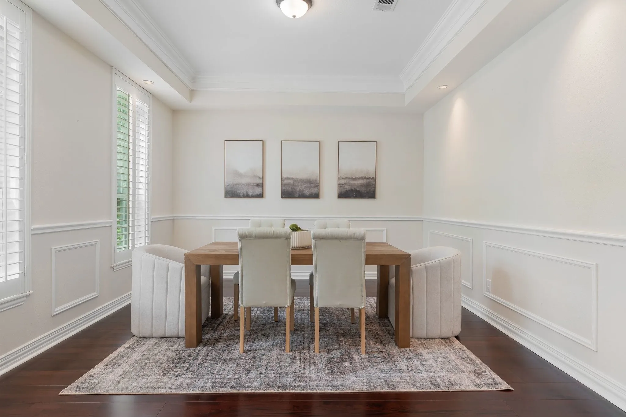 Single Family Residence For Sale in Tarrant County , 302 W Charlottesville Avenue, Colleyville, Texas 76034, 5 Bedroom, 5 Bathroom, 3 Garage spaces, 4,795 Sqft, built in 1992, mls#21275029, Real Estate Agent in Colleyville, Homes For Sale in Tarrant county, Homes For Sale in Colleyville, Realtor in Colleyville Texas, Real Estate Brokerage Independent Realty Texas, Luminita Cordes Realtor