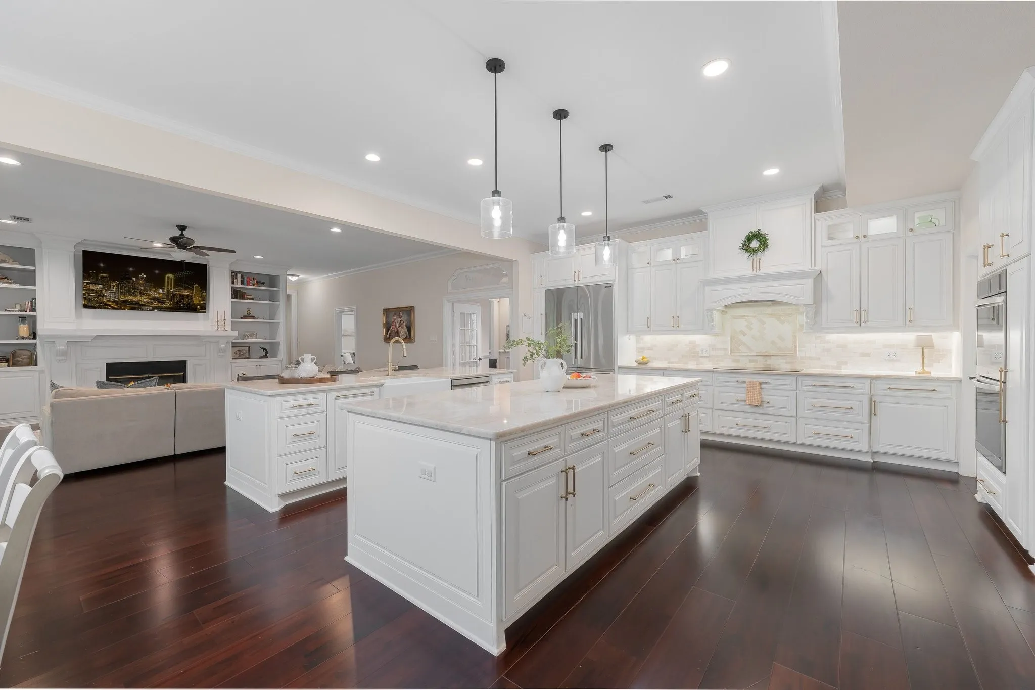 Single Family Residence For Sale in Tarrant County , 302 W Charlottesville Avenue, Colleyville, Texas 76034, 5 Bedroom, 5 Bathroom, 3 Garage spaces, 4,795 Sqft, built in 1992, mls#21275029, Real Estate Agent in Colleyville, Homes For Sale in Tarrant county, Homes For Sale in Colleyville, Realtor in Colleyville Texas, Real Estate Brokerage Independent Realty Texas, Luminita Cordes Realtor