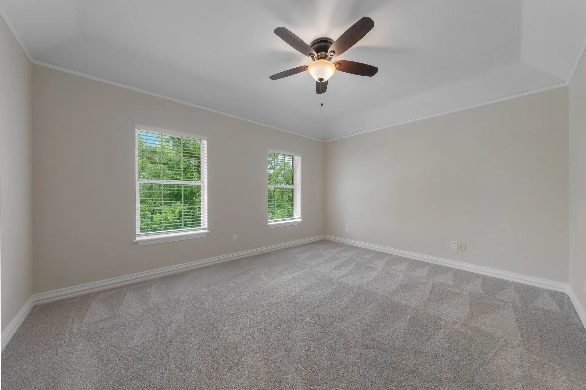 Single Family Residence For Sale in Tarrant County , 302 W Charlottesville Avenue, Colleyville, Texas 76034, 5 Bedroom, 5 Bathroom, 3 Garage spaces, 4,795 Sqft, built in 1992, mls#21275029, Real Estate Agent in Colleyville, Homes For Sale in Tarrant county, Homes For Sale in Colleyville, Realtor in Colleyville Texas, Real Estate Brokerage Independent Realty Texas, Luminita Cordes Realtor