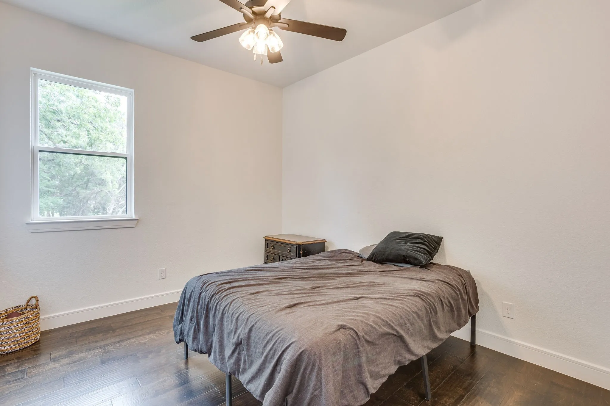 Single Family Residence For Sale in Parker County , 1057 Resolute Road, Millsap, Texas 76066, 4 Bedroom, 3 Bathroom, 2 Garage spaces, 2,156 Sqft, built in 2021, mls#21276335, Real Estate Agent in Millsap, Homes For Sale in Parker county, Homes For Sale in Millsap, Realtor in Millsap Texas, Real Estate Brokerage Independent Realty Texas, Luminita Cordes Realtor