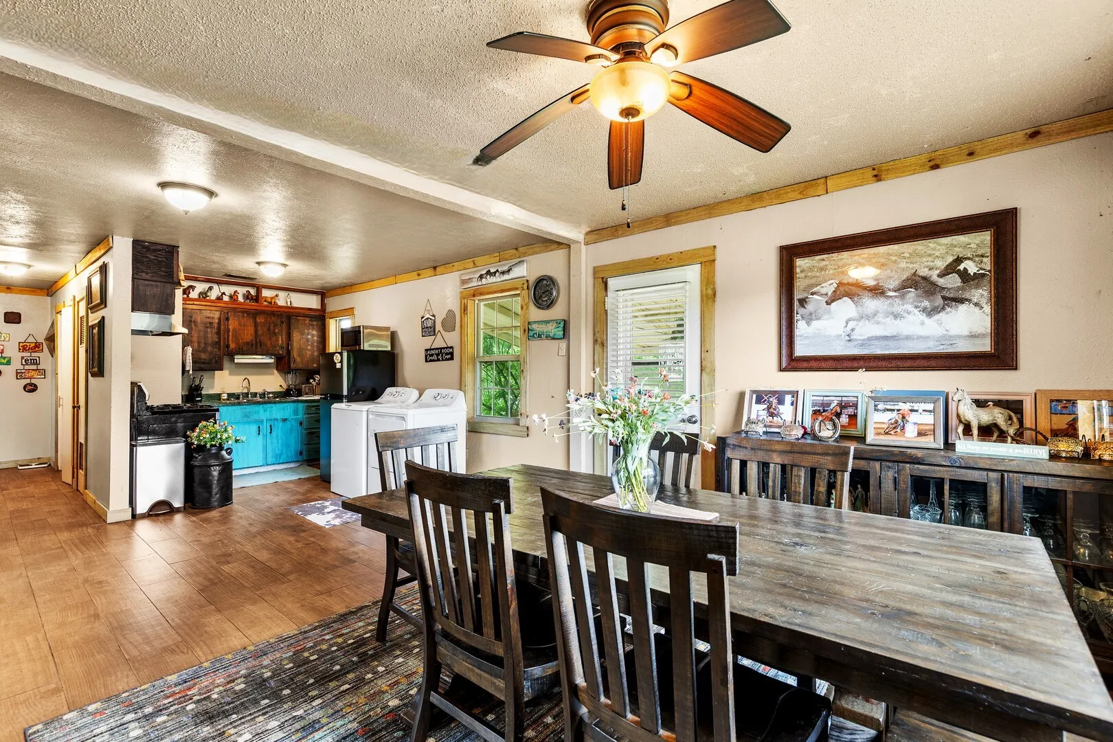 Single Family Residence For Sale in Bosque County , 418 S Broadway Street, Meridian, Texas 76665, 3 Bedroom, 1 Bathroom, Garage spaces, 1,118 Sqft, built in 1950, mls#21273040, Real Estate Agent in Meridian, Homes For Sale in Bosque county, Homes For Sale in Meridian, Realtor in Meridian Texas, Real Estate Brokerage Independent Realty Texas, Luminita Cordes Realtor