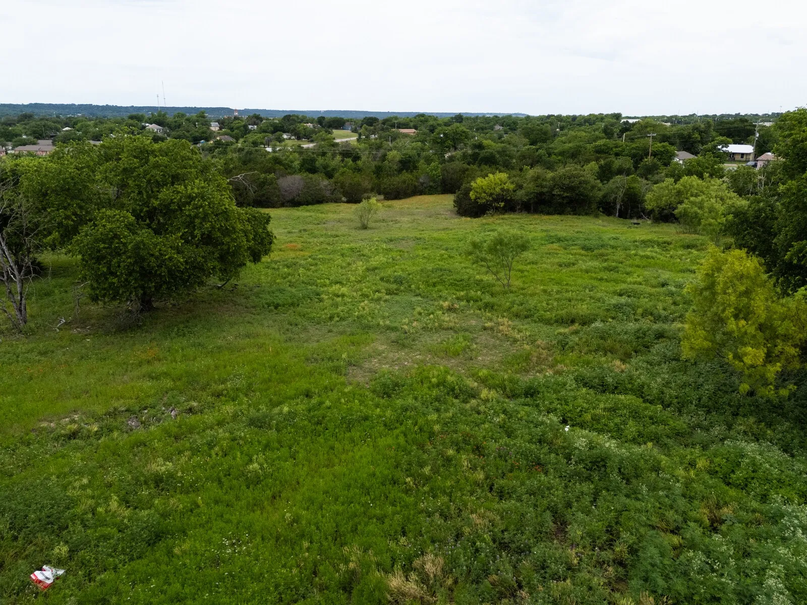 Single Family Residence For Sale in Bosque County , 418 S Broadway Street, Meridian, Texas 76665, 3 Bedroom, 1 Bathroom, Garage spaces, 1,118 Sqft, built in 1950, mls#21273040, Real Estate Agent in Meridian, Homes For Sale in Bosque county, Homes For Sale in Meridian, Realtor in Meridian Texas, Real Estate Brokerage Independent Realty Texas, Luminita Cordes Realtor