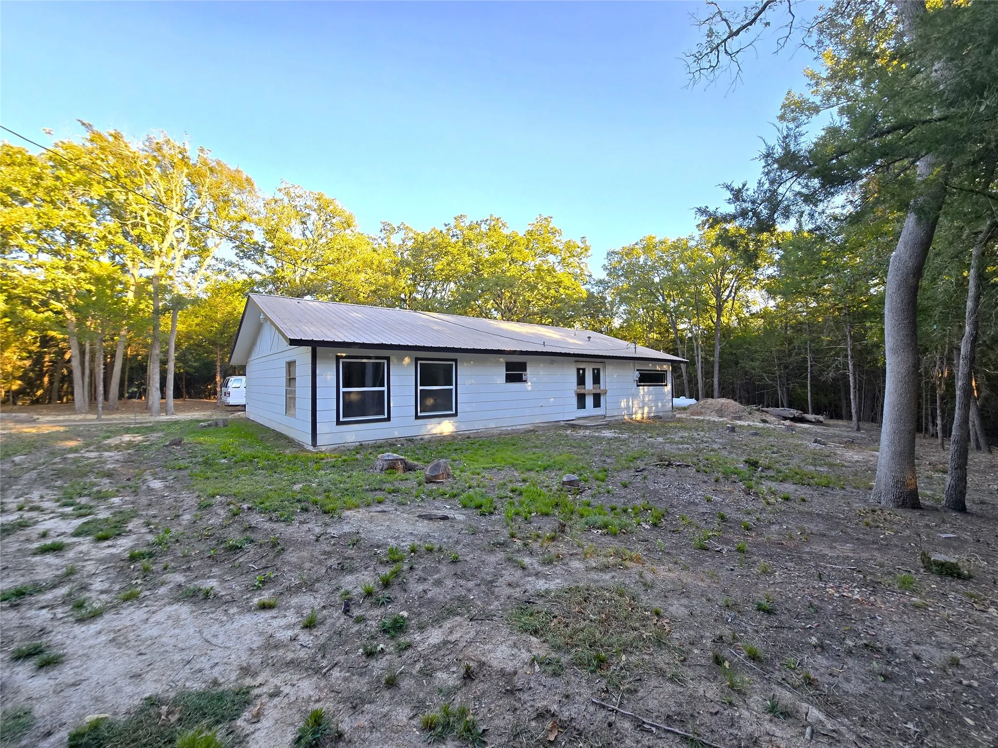 Single Family Residence For Sale in Hunt County , 10286 PRIVATE ROAD 2333, Quinlan, Texas 75474, 3 Bedrooms, 2 Bathrooms, Garage spaces, 1,410 Sqft, built in 1986, Price $320,000, mls#21276437, Real Estate Agent in Quinlan, Homes For Sale in Hunt county, Homes For Sale in Quinlan, Realtor in Quinlan Texas, Real Estate Brokerage Independent Realty Texas, Luminita Cordes Realtor