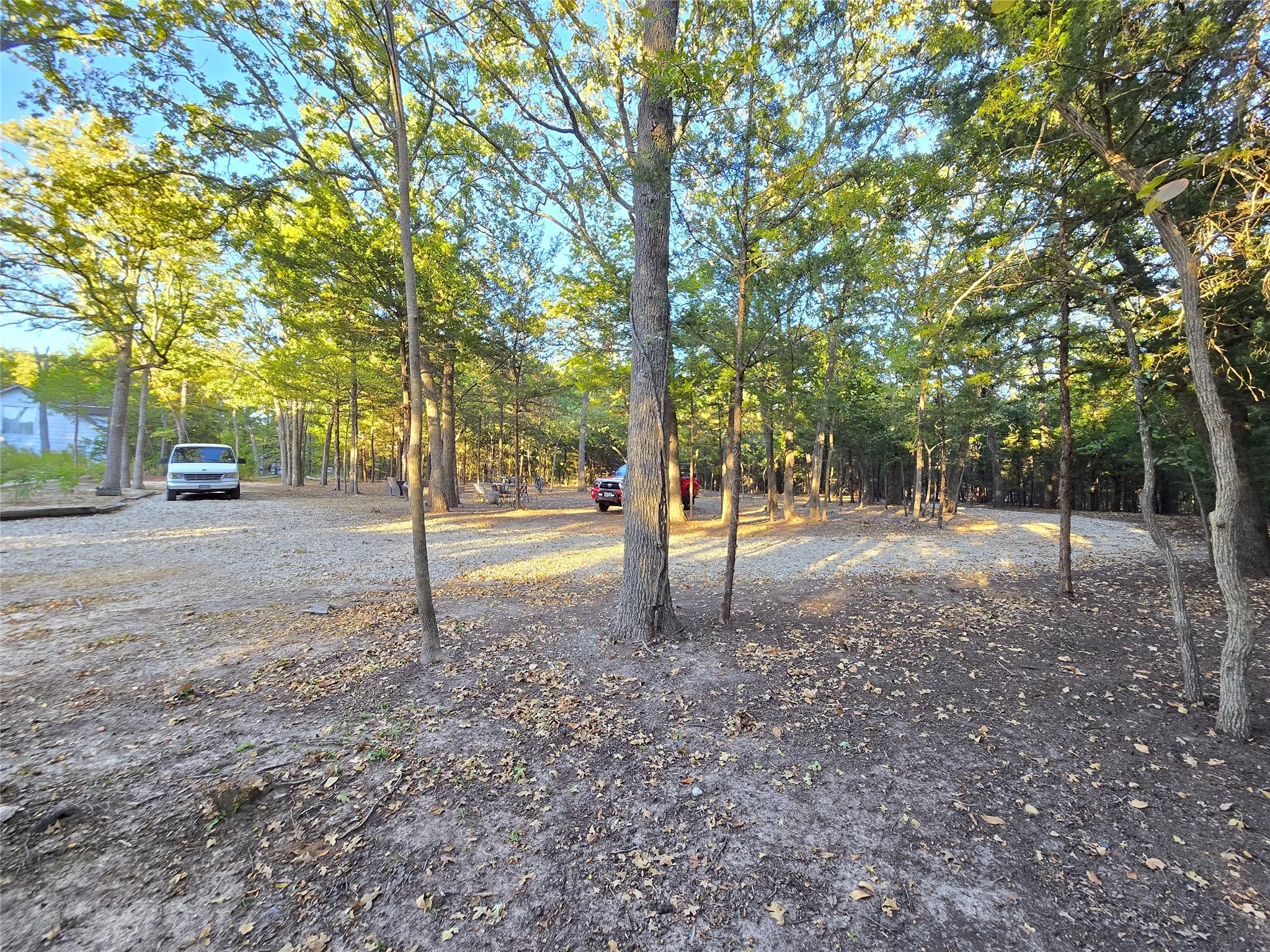 Single Family Residence For Sale in Hunt County , 10286 PRIVATE ROAD 2333, Quinlan, Texas 75474, 3 Bedrooms, 2 Bathrooms, Garage spaces, 1,410 Sqft, built in 1986, Price $320,000, mls#21276437, Real Estate Agent in Quinlan, Homes For Sale in Hunt county, Homes For Sale in Quinlan, Realtor in Quinlan Texas, Real Estate Brokerage Independent Realty Texas, Luminita Cordes Realtor