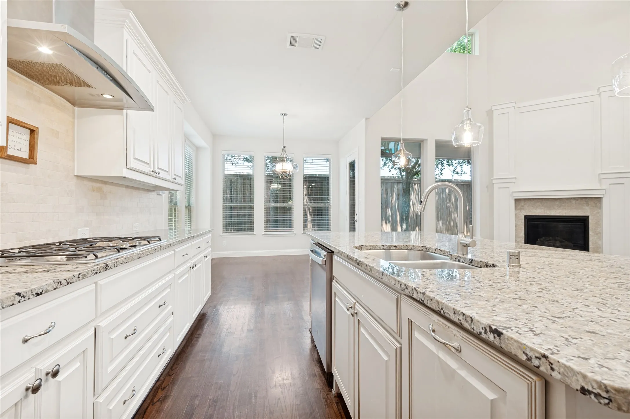 Single Family Residence For Sale in Tarrant County , 3029 Ponder Path, Keller, Texas 76248, 4 Bedroom, 4 Bathroom, 2 Garage spaces, 3,154 Sqft, built in 2014, mls#21254484, Real Estate Agent in Keller, Homes For Sale in Tarrant county, Homes For Sale in Keller, Realtor in Keller Texas, Real Estate Brokerage Independent Realty Texas, Luminita Cordes Realtor