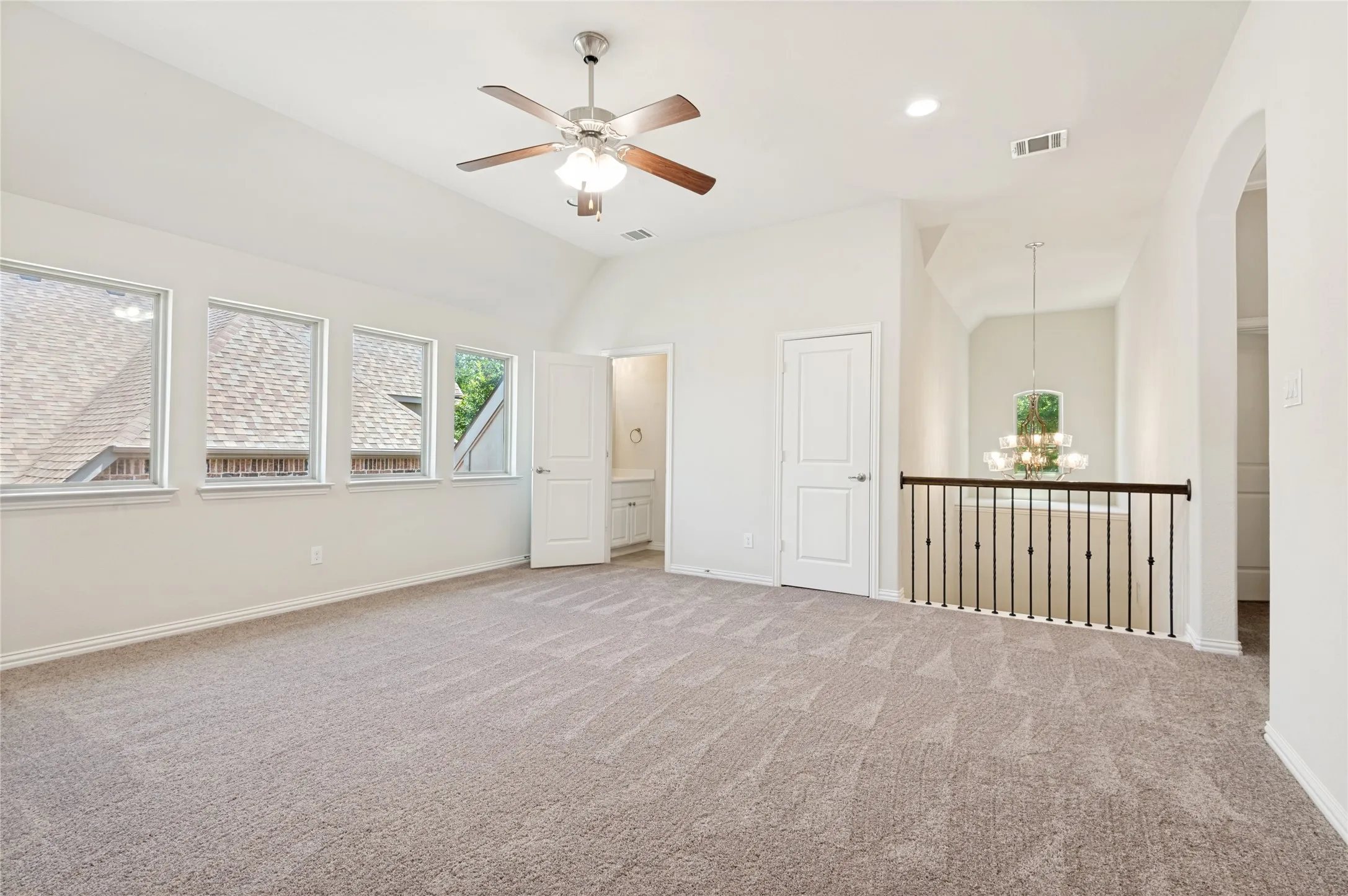 Single Family Residence For Sale in Tarrant County , 3029 Ponder Path, Keller, Texas 76248, 4 Bedroom, 4 Bathroom, 2 Garage spaces, 3,154 Sqft, built in 2014, mls#21254484, Real Estate Agent in Keller, Homes For Sale in Tarrant county, Homes For Sale in Keller, Realtor in Keller Texas, Real Estate Brokerage Independent Realty Texas, Luminita Cordes Realtor