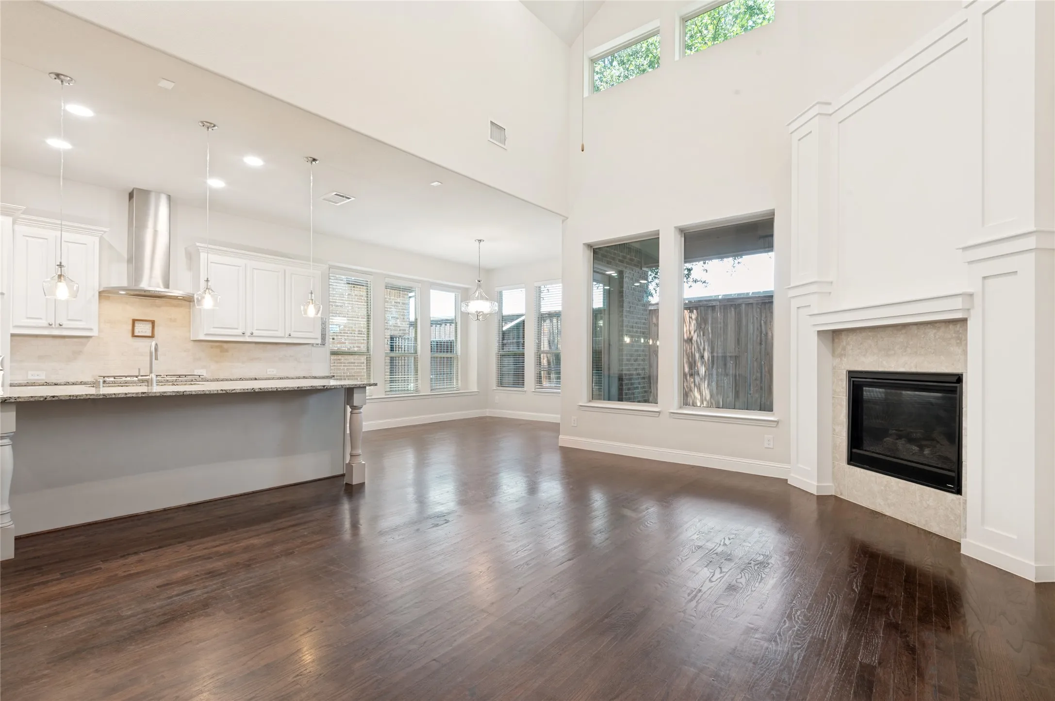 Single Family Residence For Sale in Tarrant County , 3029 Ponder Path, Keller, Texas 76248, 4 Bedroom, 4 Bathroom, 2 Garage spaces, 3,154 Sqft, built in 2014, mls#21254484, Real Estate Agent in Keller, Homes For Sale in Tarrant county, Homes For Sale in Keller, Realtor in Keller Texas, Real Estate Brokerage Independent Realty Texas, Luminita Cordes Realtor