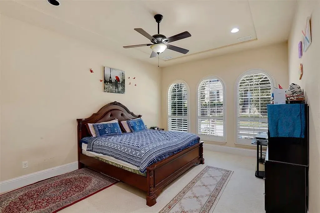 Single Family Residence For Sale in Dallas County , 7016 Nueces Drive, Irving, Texas 75039, 3 Bedrooms, 3 Bathrooms, 2 Garage spaces, 2,953 Sqft, built in 2013, Price $689,000, mls#21274262, Real Estate Agent in Irving, Homes For Sale in Dallas county, Homes For Sale in Irving, Realtor in Irving Texas, Real Estate Brokerage Independent Realty Texas, Luminita Cordes Realtor