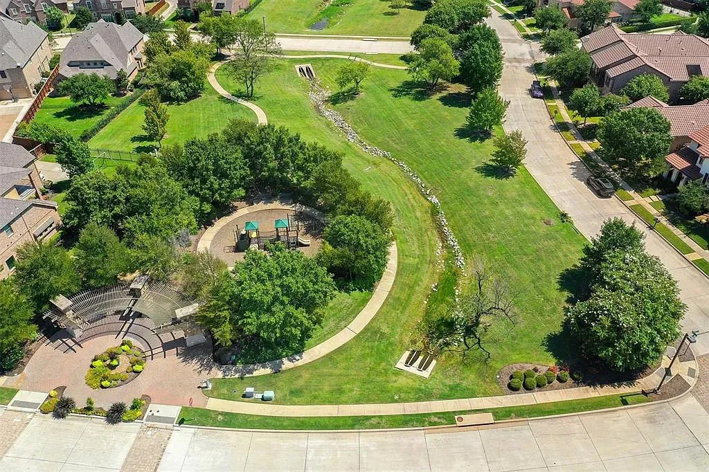 Single Family Residence For Sale in Dallas County , 7016 Nueces Drive, Irving, Texas 75039, 3 Bedrooms, 3 Bathrooms, 2 Garage spaces, 2,953 Sqft, built in 2013, Price $689,000, mls#21274262, Real Estate Agent in Irving, Homes For Sale in Dallas county, Homes For Sale in Irving, Realtor in Irving Texas, Real Estate Brokerage Independent Realty Texas, Luminita Cordes Realtor