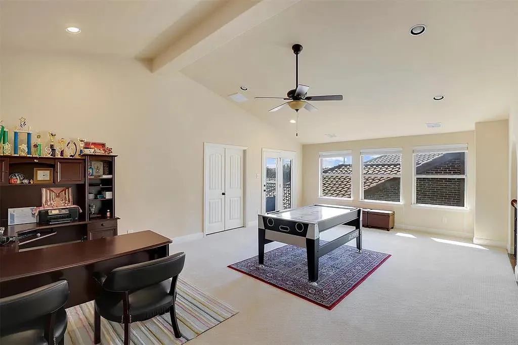 Single Family Residence For Sale in Dallas County , 7016 Nueces Drive, Irving, Texas 75039, 3 Bedrooms, 3 Bathrooms, 2 Garage spaces, 2,953 Sqft, built in 2013, Price $689,000, mls#21274262, Real Estate Agent in Irving, Homes For Sale in Dallas county, Homes For Sale in Irving, Realtor in Irving Texas, Real Estate Brokerage Independent Realty Texas, Luminita Cordes Realtor