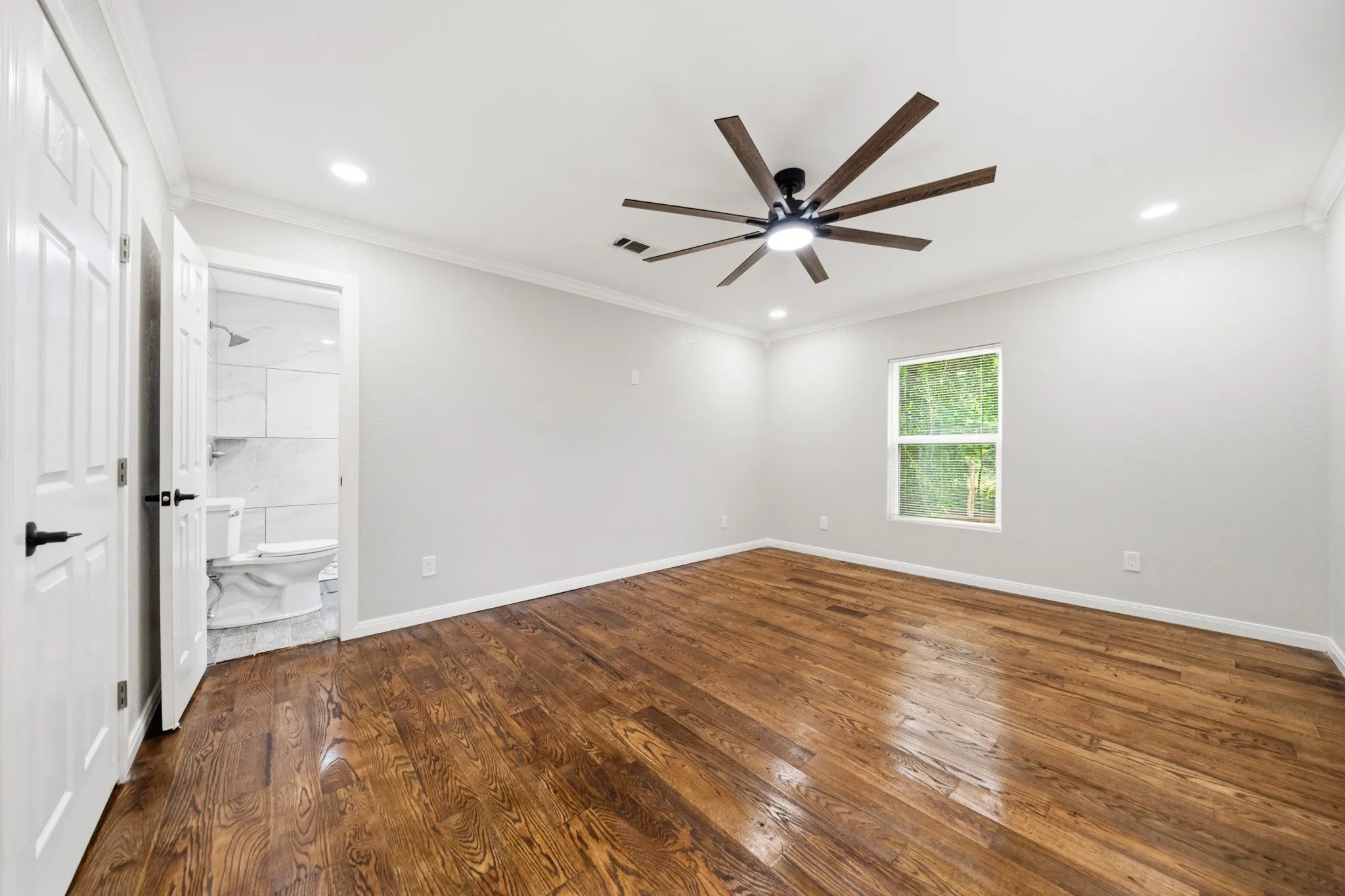 Single Family Residence For Sale in Mc Lennan County , 3313 S 3rd Street, Waco, Texas 76706, 3 Bedroom, 2 Bathroom, Garage spaces, 1,120 Sqft, built in 1945, mls#21275901, Real Estate Agent in Waco, Homes For Sale in Mc Lennan county, Homes For Sale in Waco, Realtor in Waco Texas, Real Estate Brokerage Independent Realty Texas, Luminita Cordes Realtor