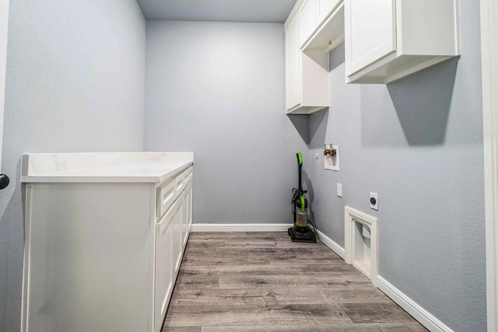 Single Family Residence For Sale in Hood County , 4019 Seminole Trail, Granbury, Texas 76048, 4 Bedroom, 2 Bathroom, 2 Garage spaces, 1,874 Sqft, built in 2026, mls#21266676, Real Estate Agent in Granbury, Homes For Sale in Hood county, Homes For Sale in Granbury, Realtor in Granbury Texas, Real Estate Brokerage Independent Realty Texas, Luminita Cordes Realtor