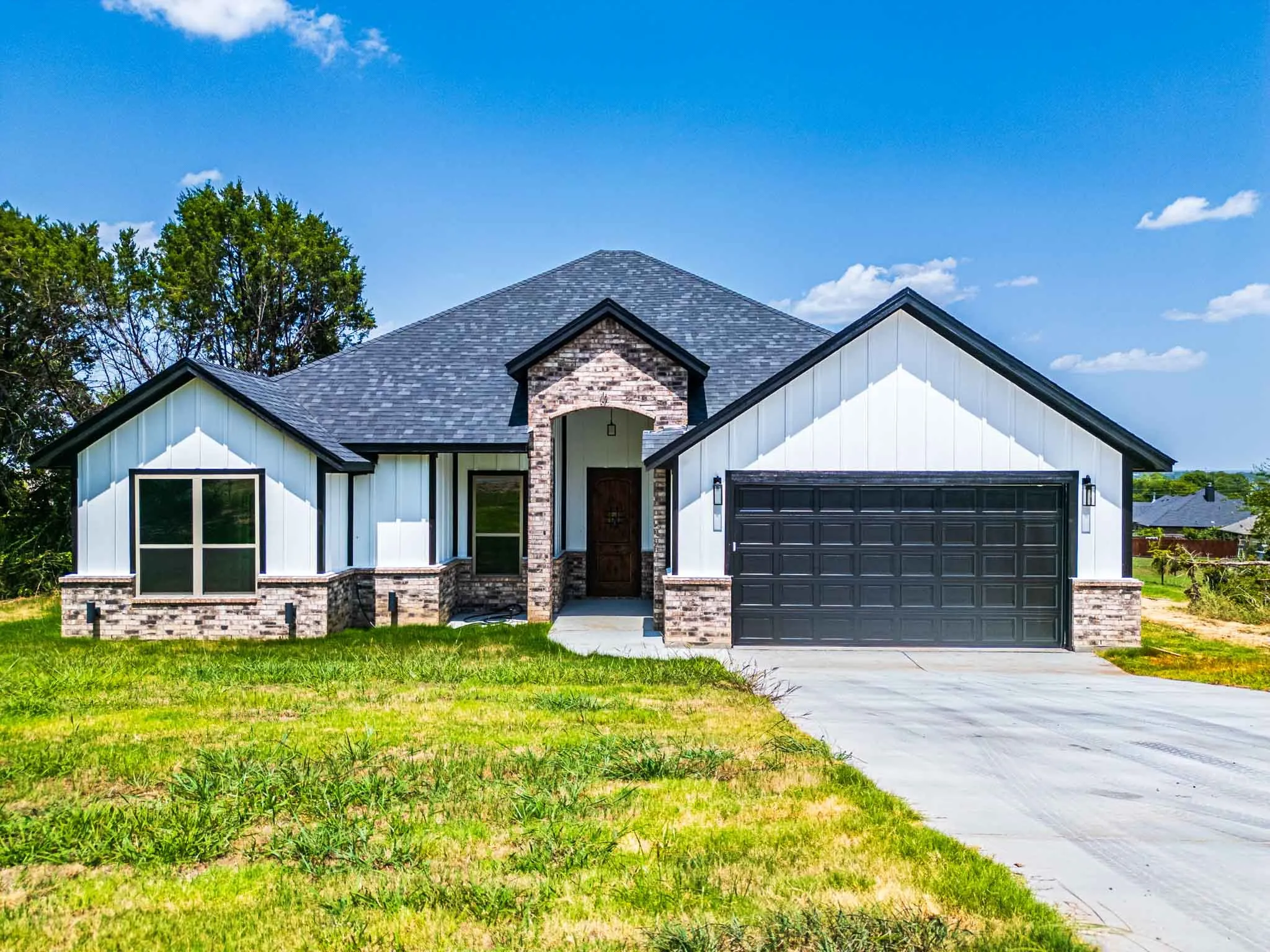 Single Family Residence For Sale in Hood County , 4019 Seminole Trail, Granbury, Texas 76048, 4 Bedroom, 2 Bathroom, 2 Garage spaces, 1,874 Sqft, built in 2026, mls#21266676, Real Estate Agent in Granbury, Homes For Sale in Hood county, Homes For Sale in Granbury, Realtor in Granbury Texas, Real Estate Brokerage Independent Realty Texas, Luminita Cordes Realtor
